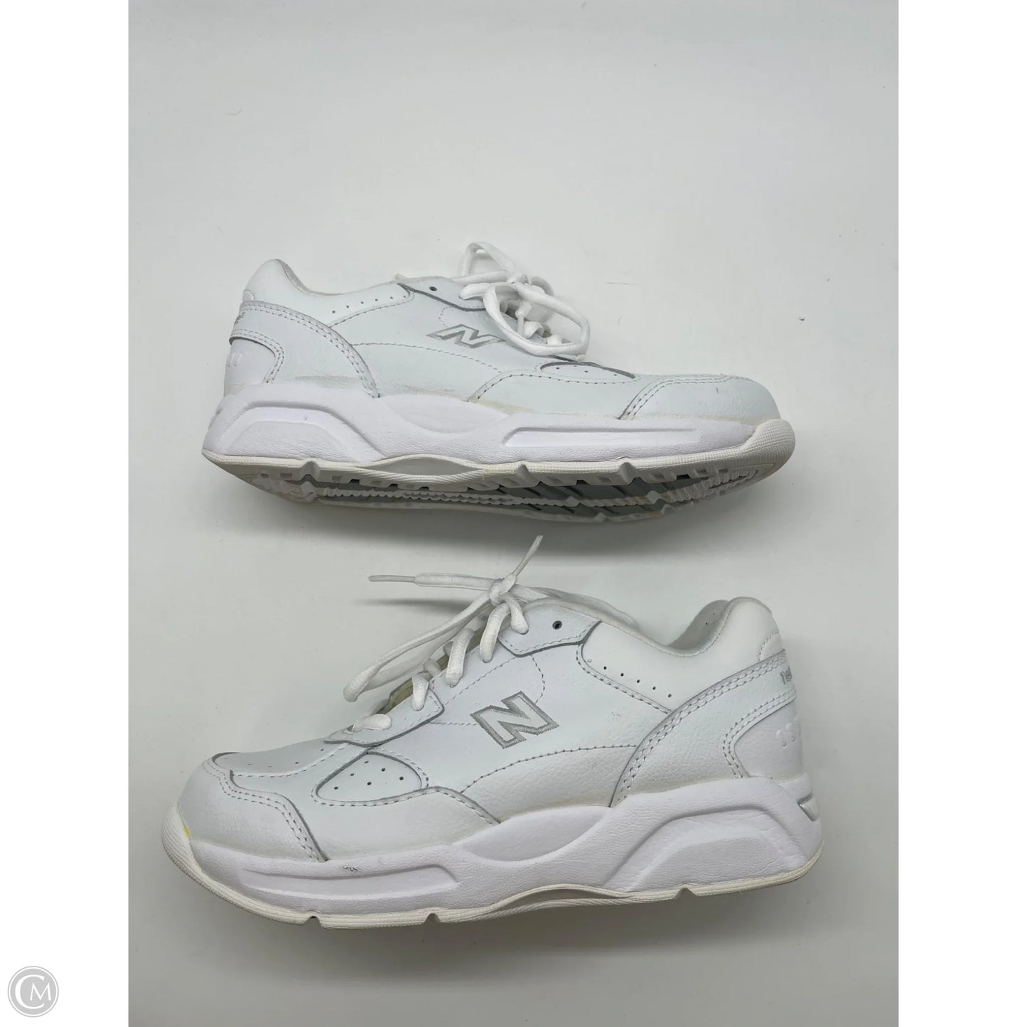 Shoes Athletic By New Balance In White, Size: 6.5