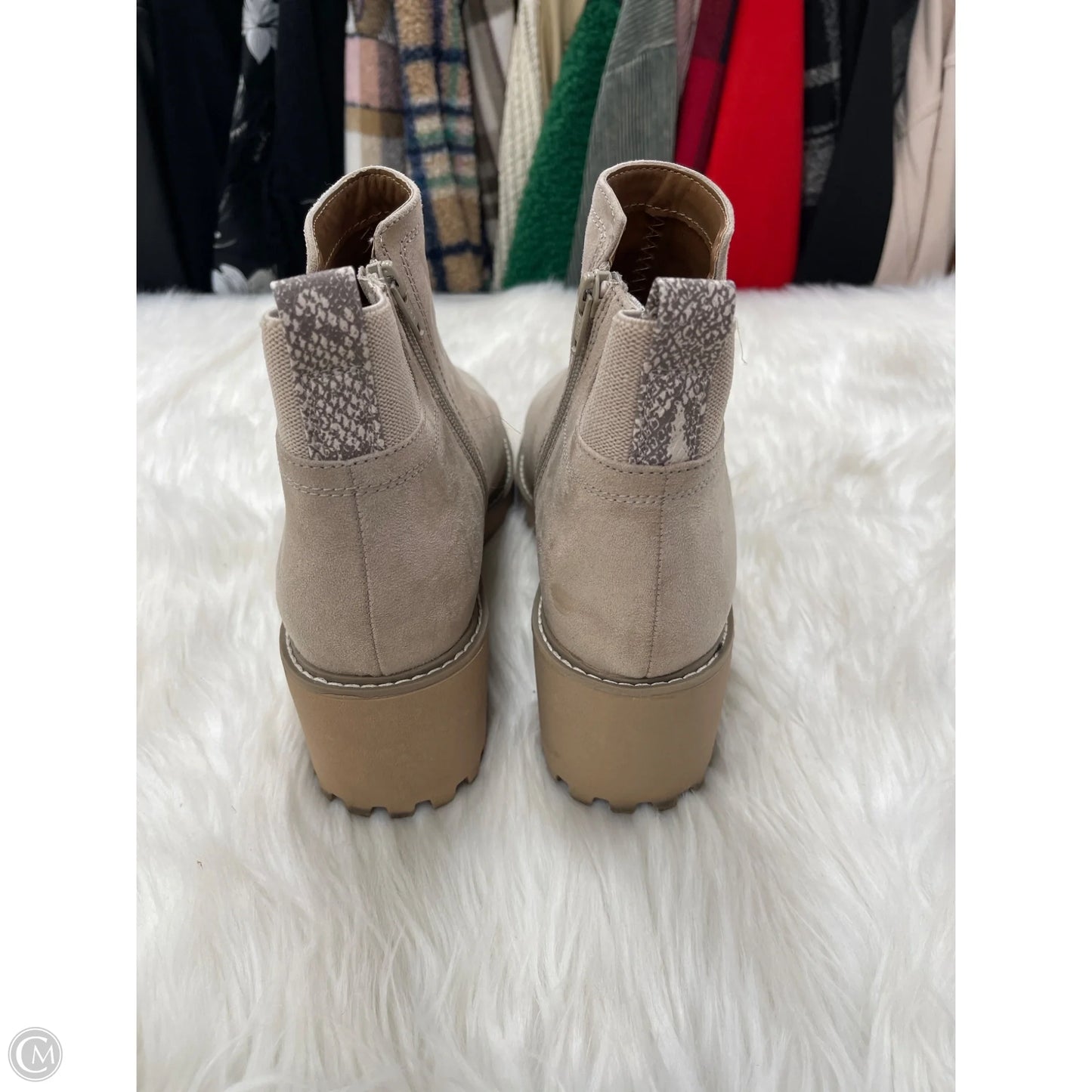 Boots Ankle Heels By Universal Thread In Ivory, Size: 10