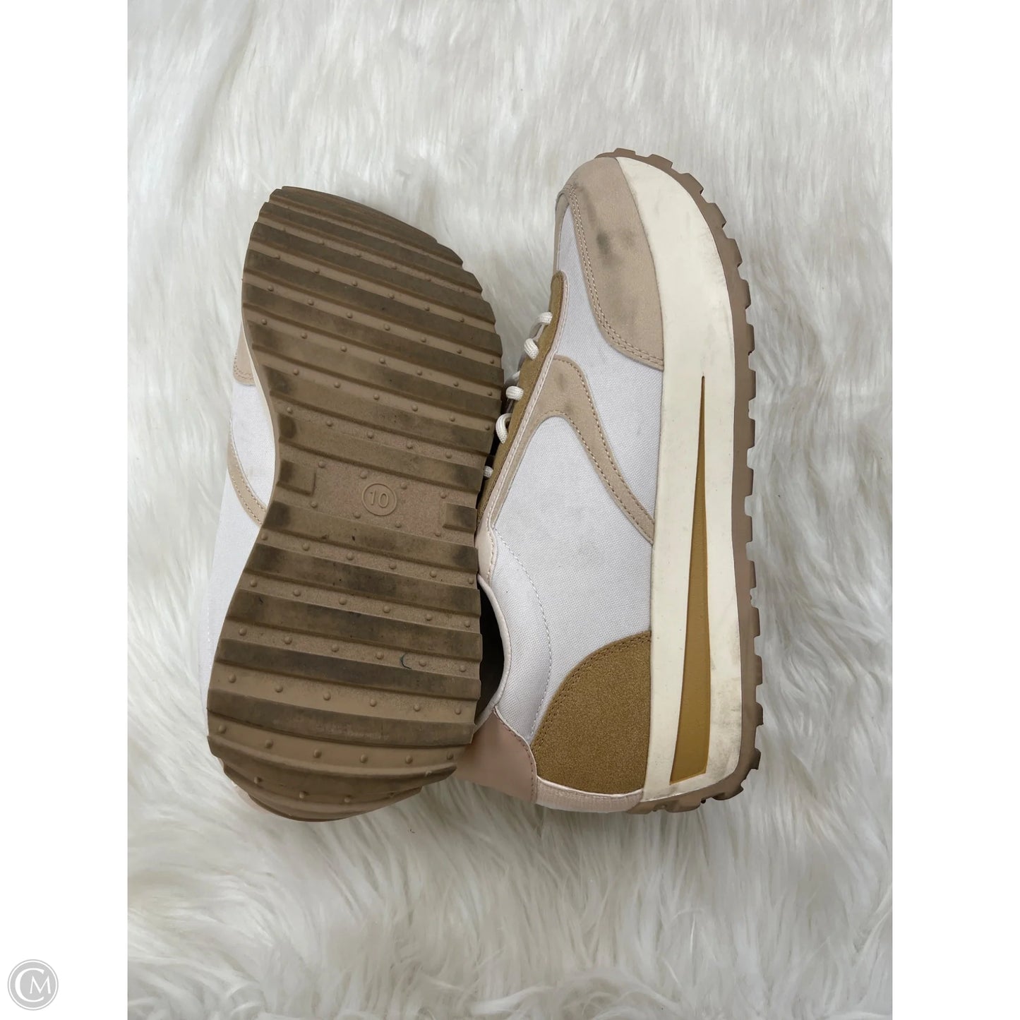 Shoes Sneakers By Steve Madden In Tan, Size: 10