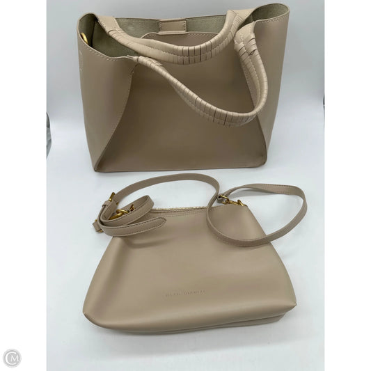 Crossbody By Cmb, Size: Medium