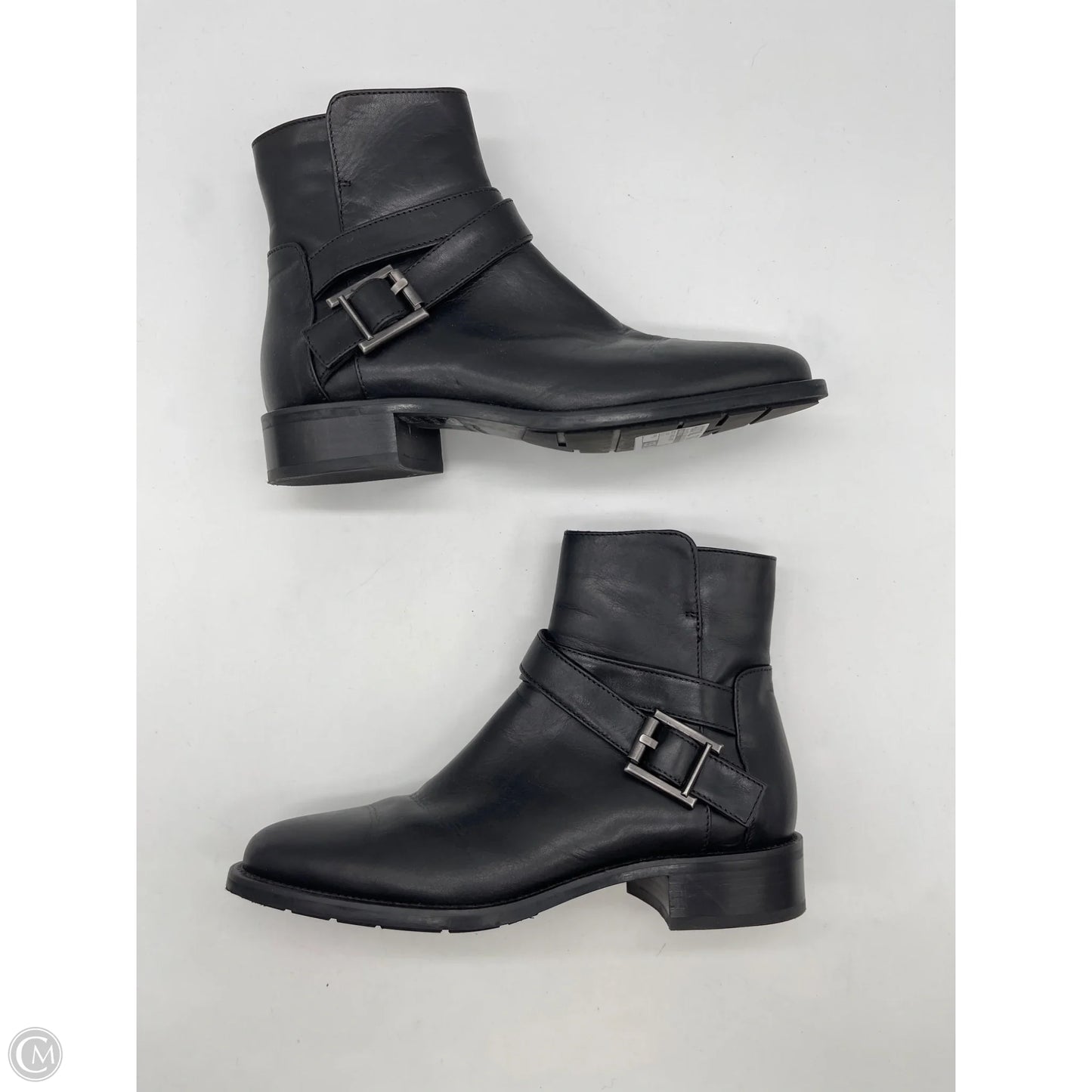 Boots Ankle Flats By Aquatalia In Black, Size: 6