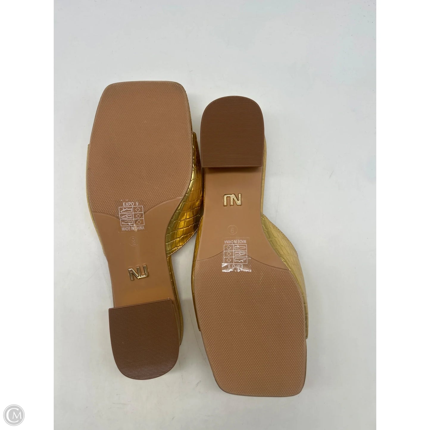Sandals Heels Block By Clothes Mentor In Gold, Size: 9