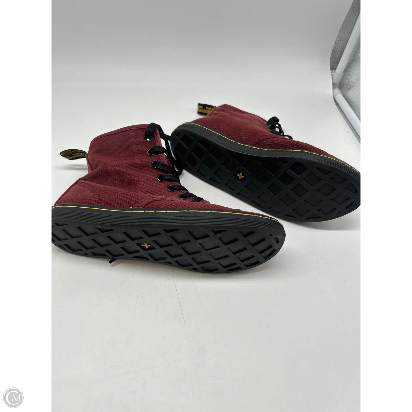 Shoes Sneakers By Dr Martens In Red, Size: 6