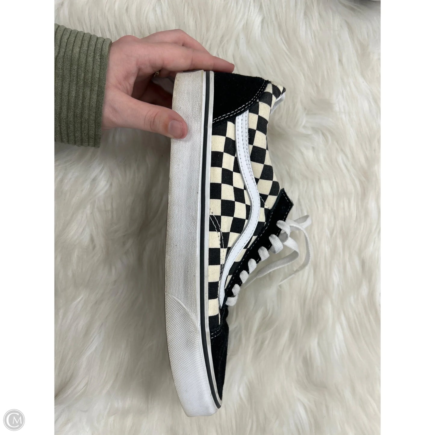 Shoes Sneakers By Vans In Black & White, Size: 10.5