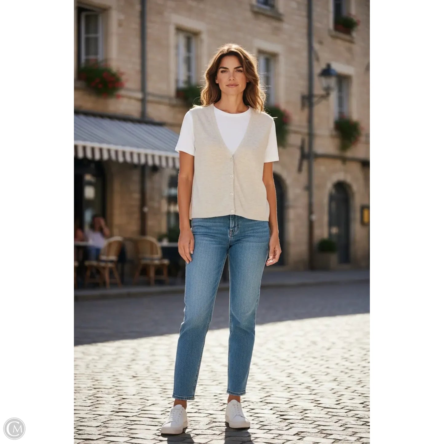 Top Sleeveless By Divided In Cream, Size: S