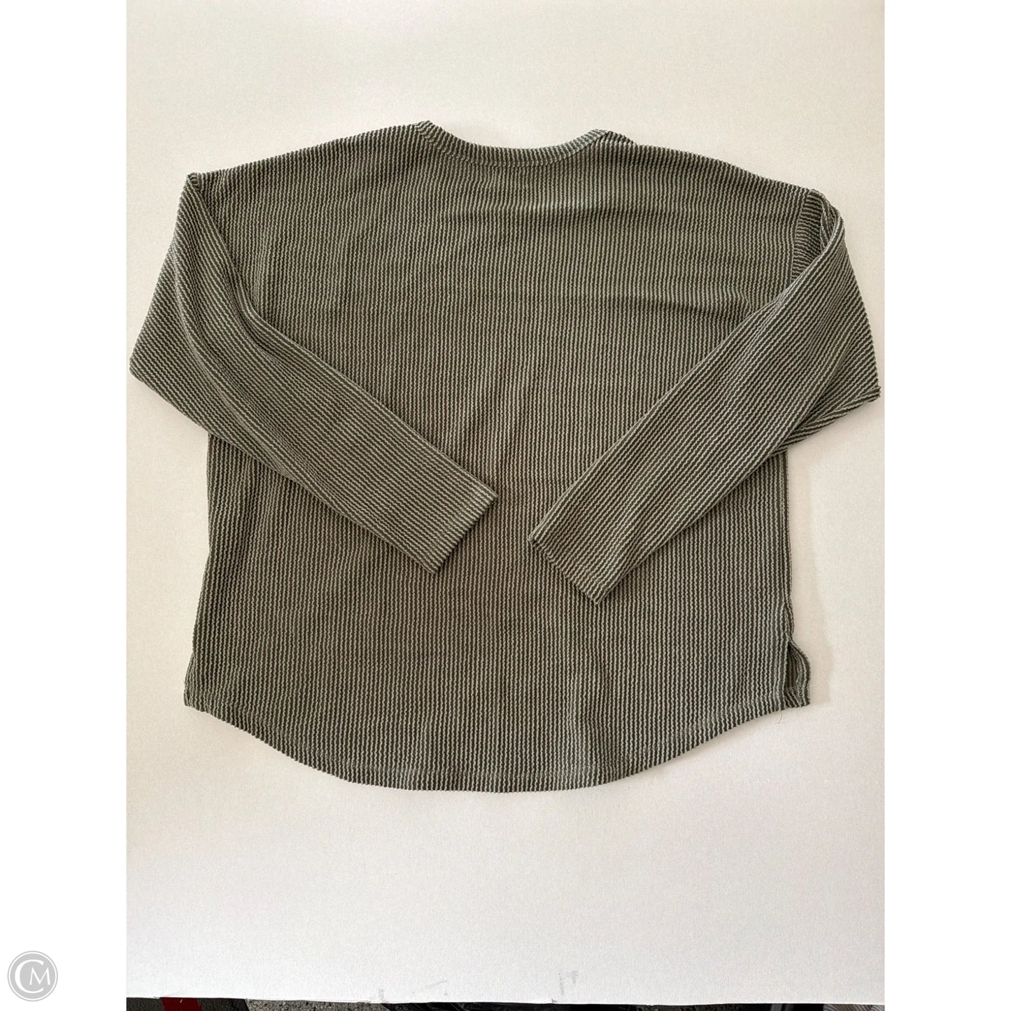 Top Long Sleeve By Maurices In Green, Size: L