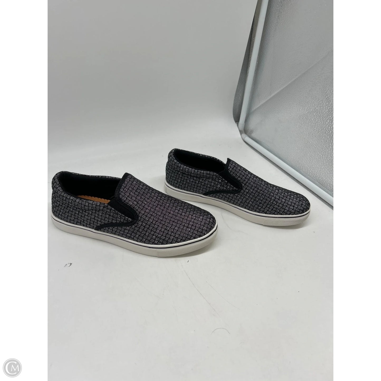 Shoes Sneakers By Bernie Mev In Silver, Size: 8.5