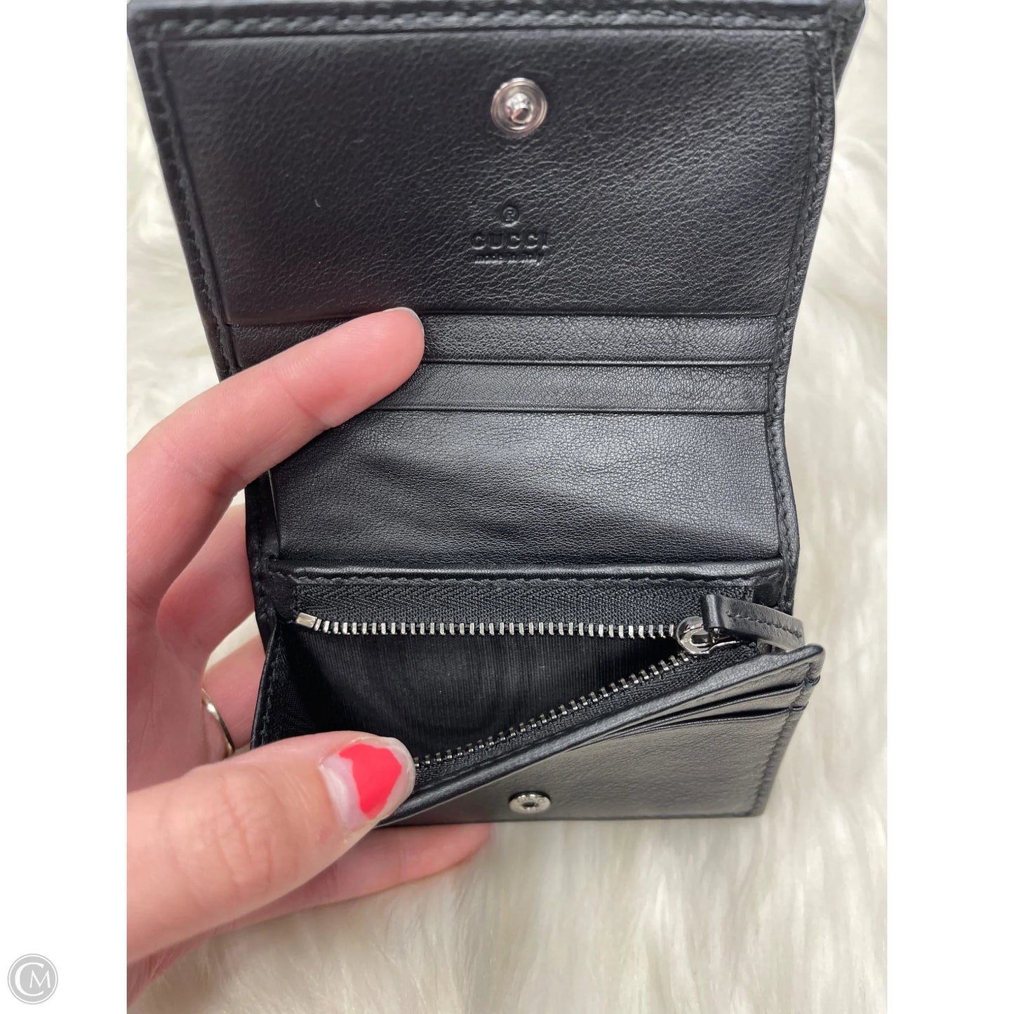 Wallet Luxury Designer By Gucci, Size: Medium