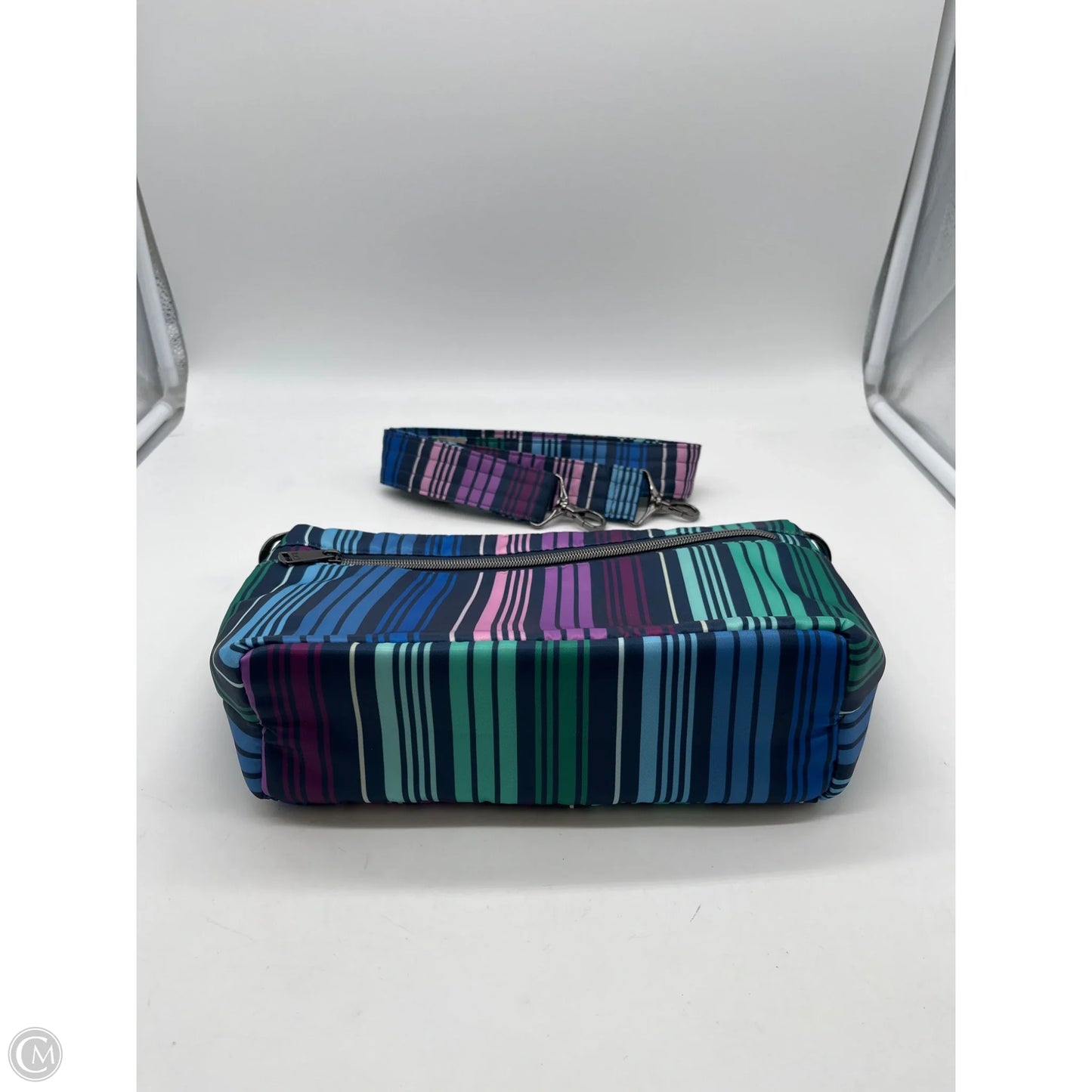 Handbag By Lugg, Size: Medium