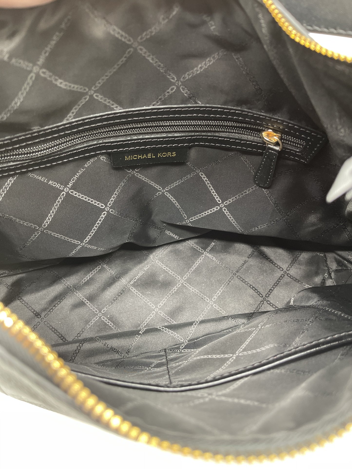 Handbag Designer By Michael Kors Size: Large