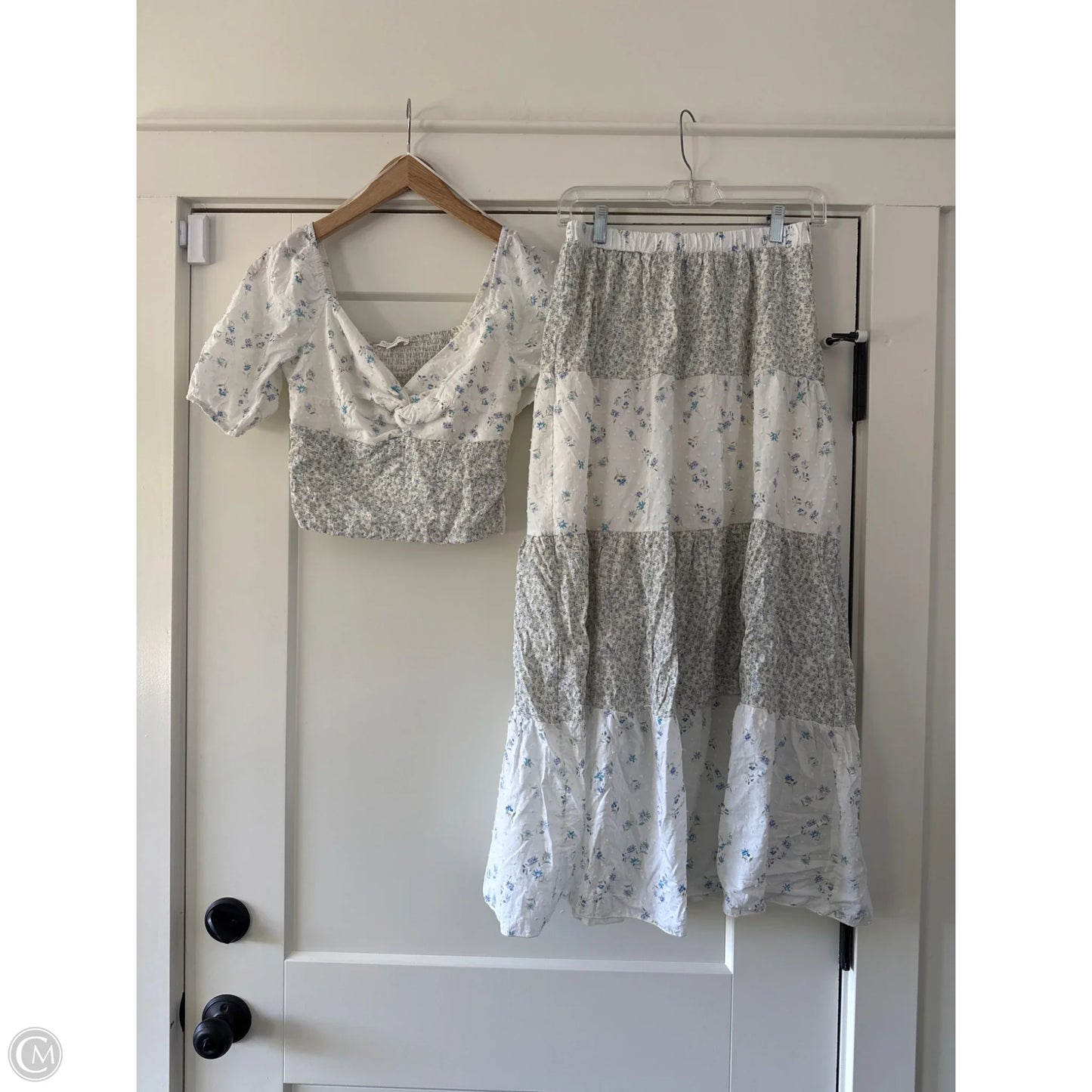 Skirt Maxi By Clothes Mentor In Floral Print, Size: S