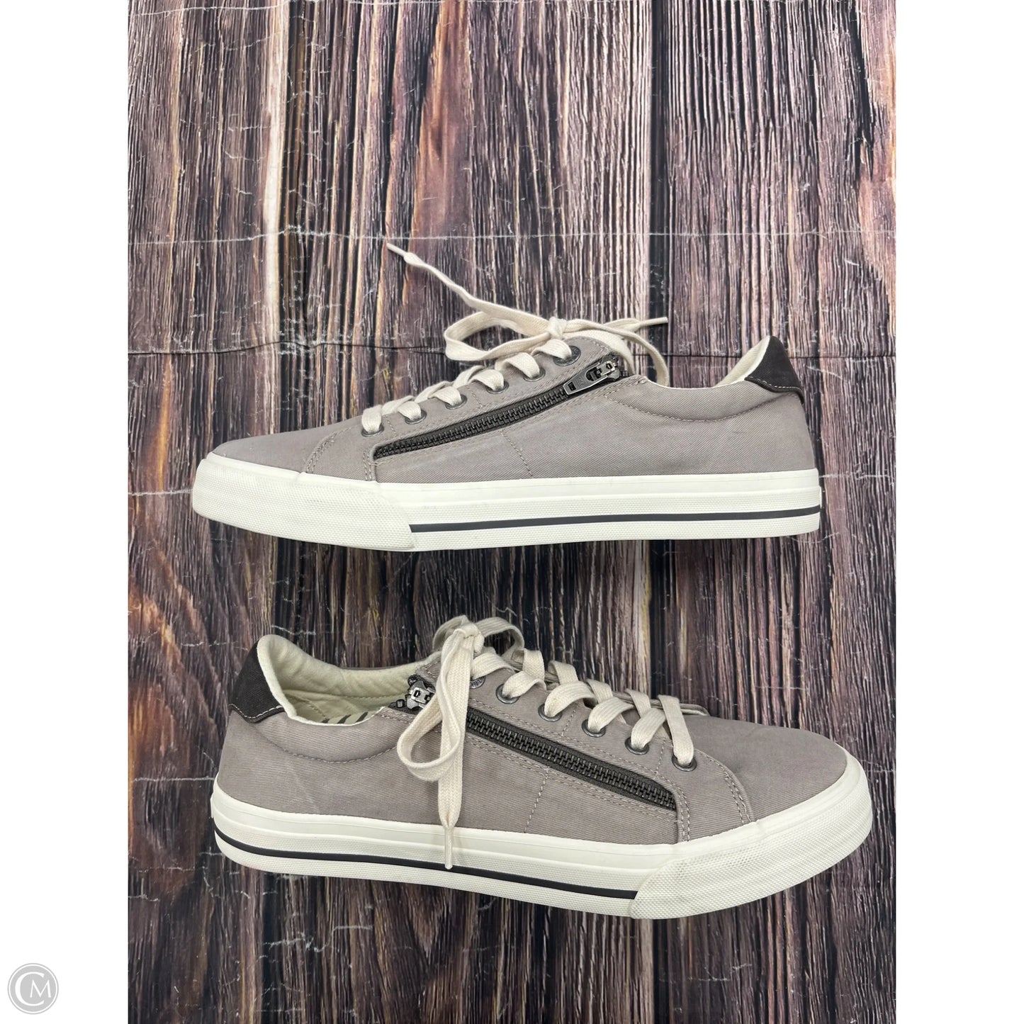 Shoes Sneakers By Taos In Grey, Size: 10