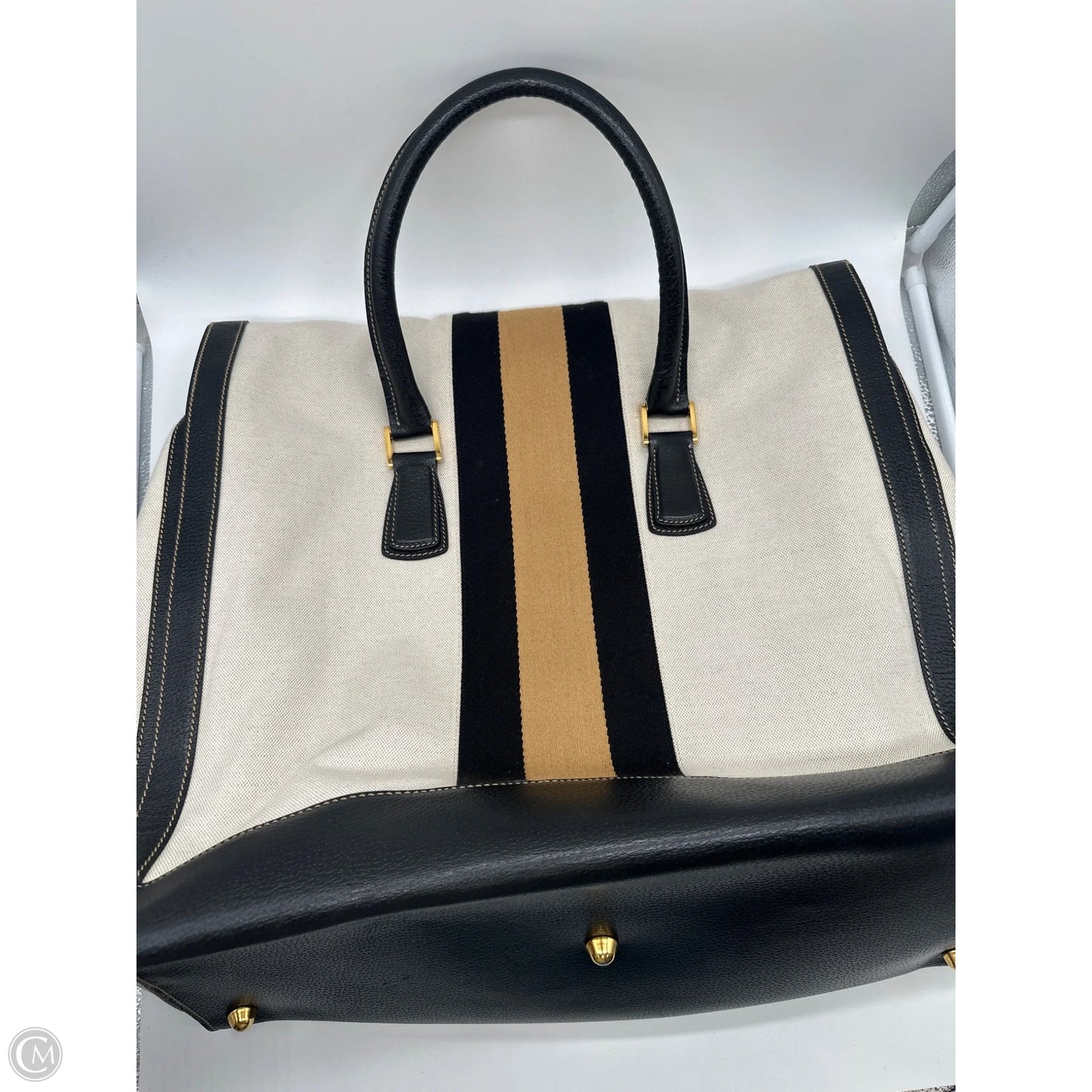 Duffle And Weekender Luxury Designer By Gucci, Size: Large