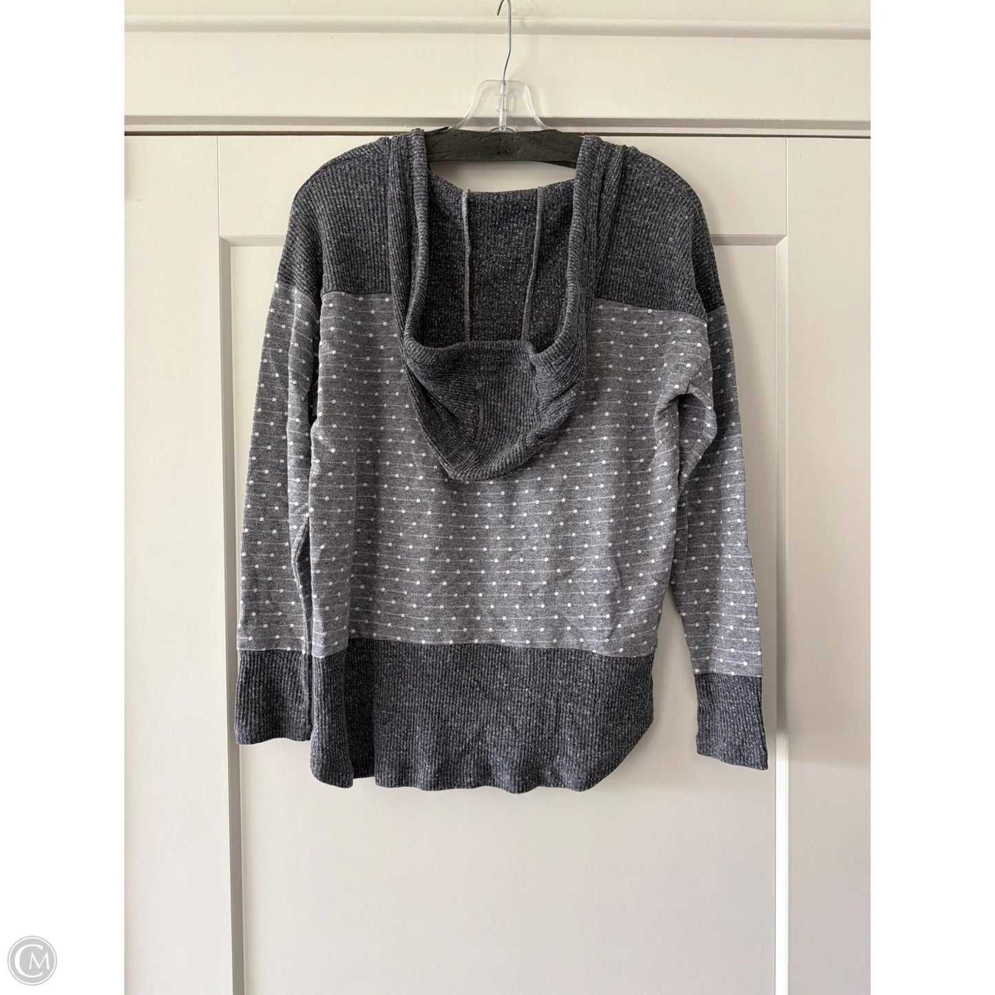 Top Long Sleeve By Hem & Thread In Grey, Size: S