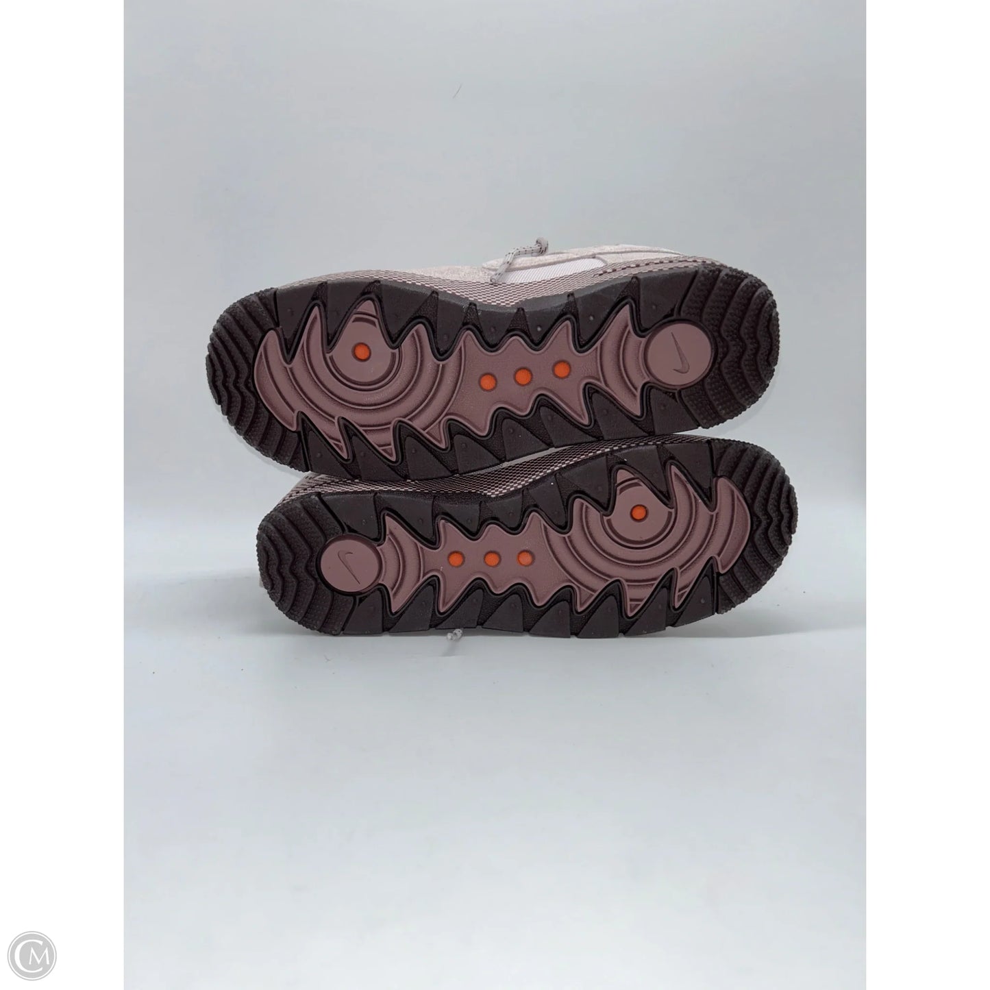 Shoes Sneakers By Nike In Mauve, Size: 8