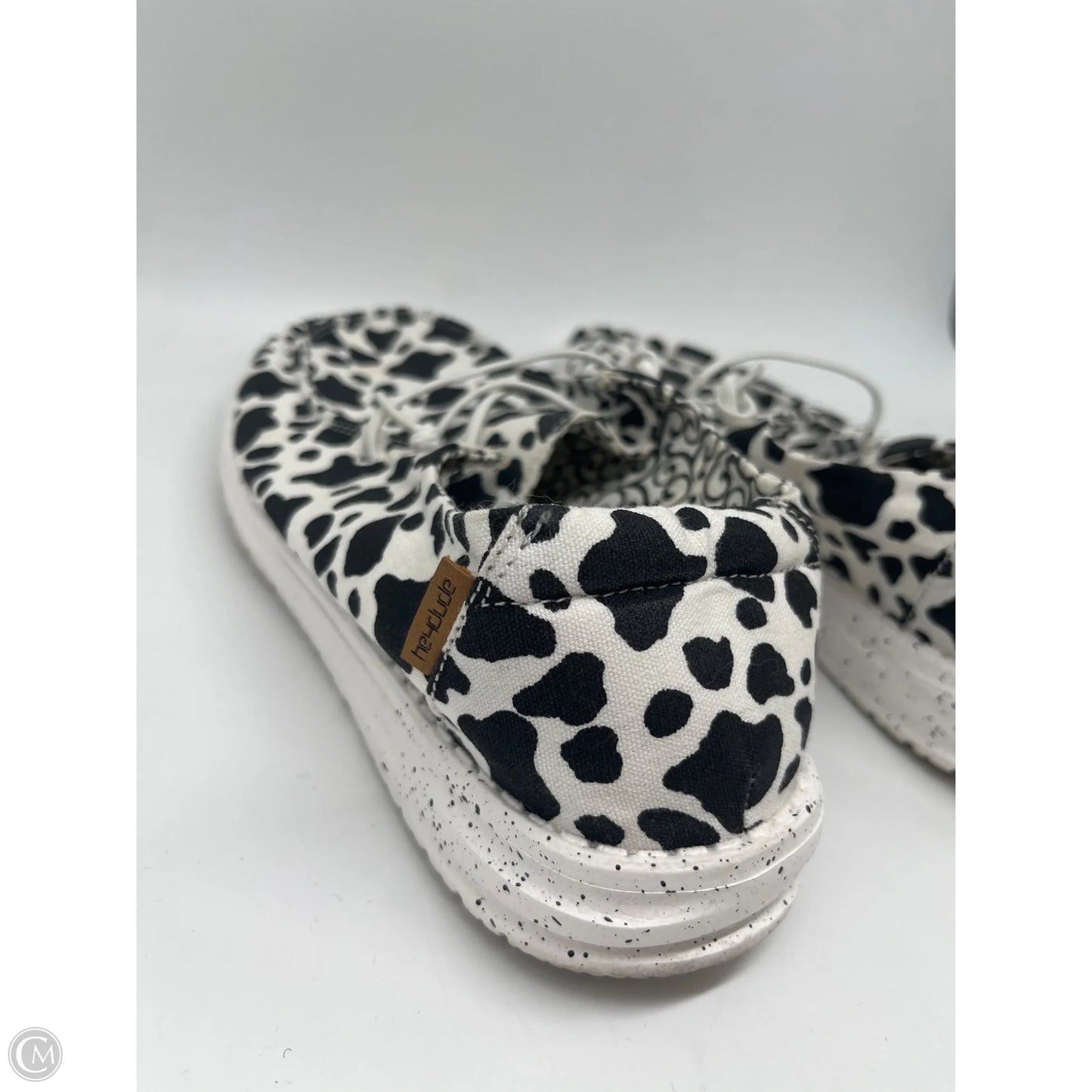 Shoes Flats By Hey Dude In Animal Print, Size: 9
