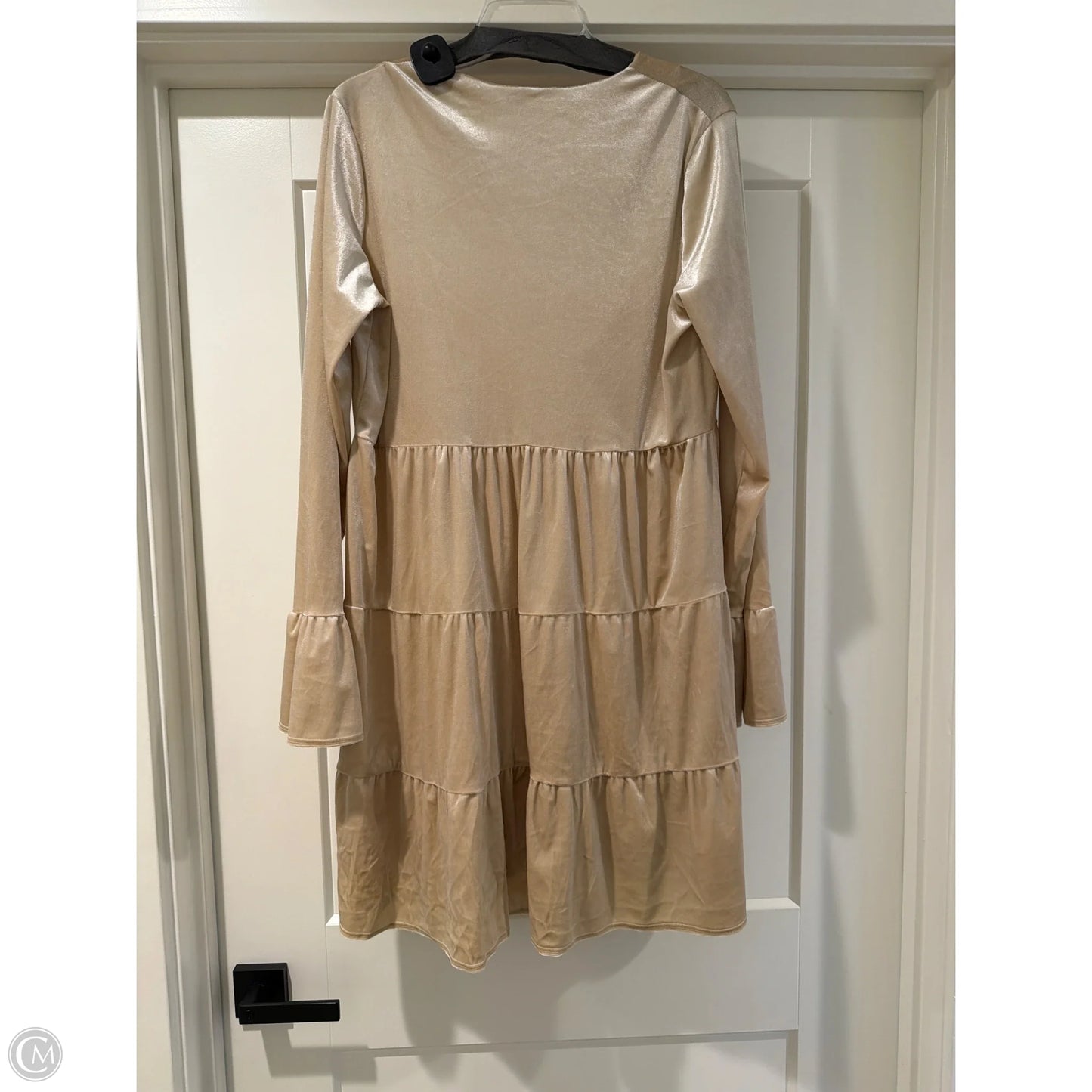 Dress Casual Short By Clothes Mentor In Beige, Size: Xl