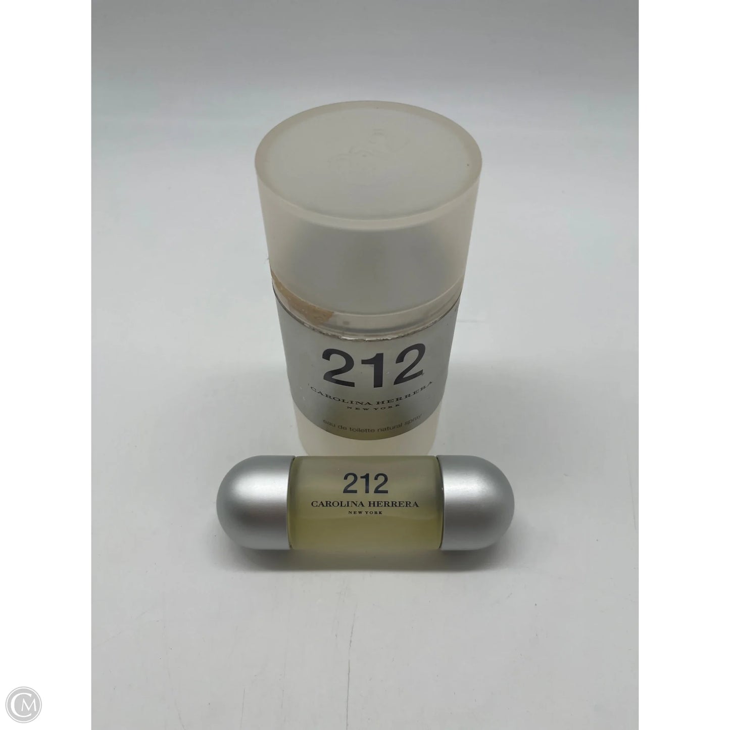 Fragrance Designer By Carolina Herrera, Size: Small
