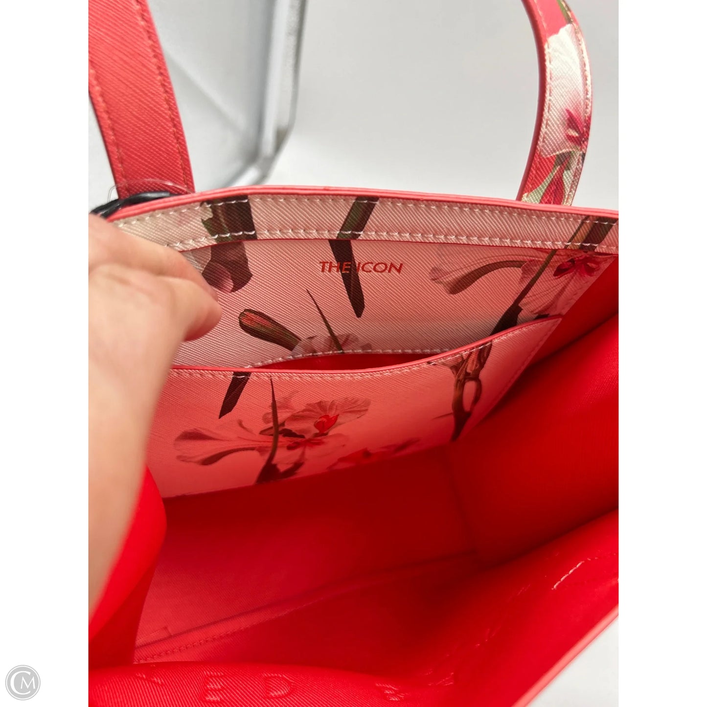 Handbag By Ted Baker, Size: Medium