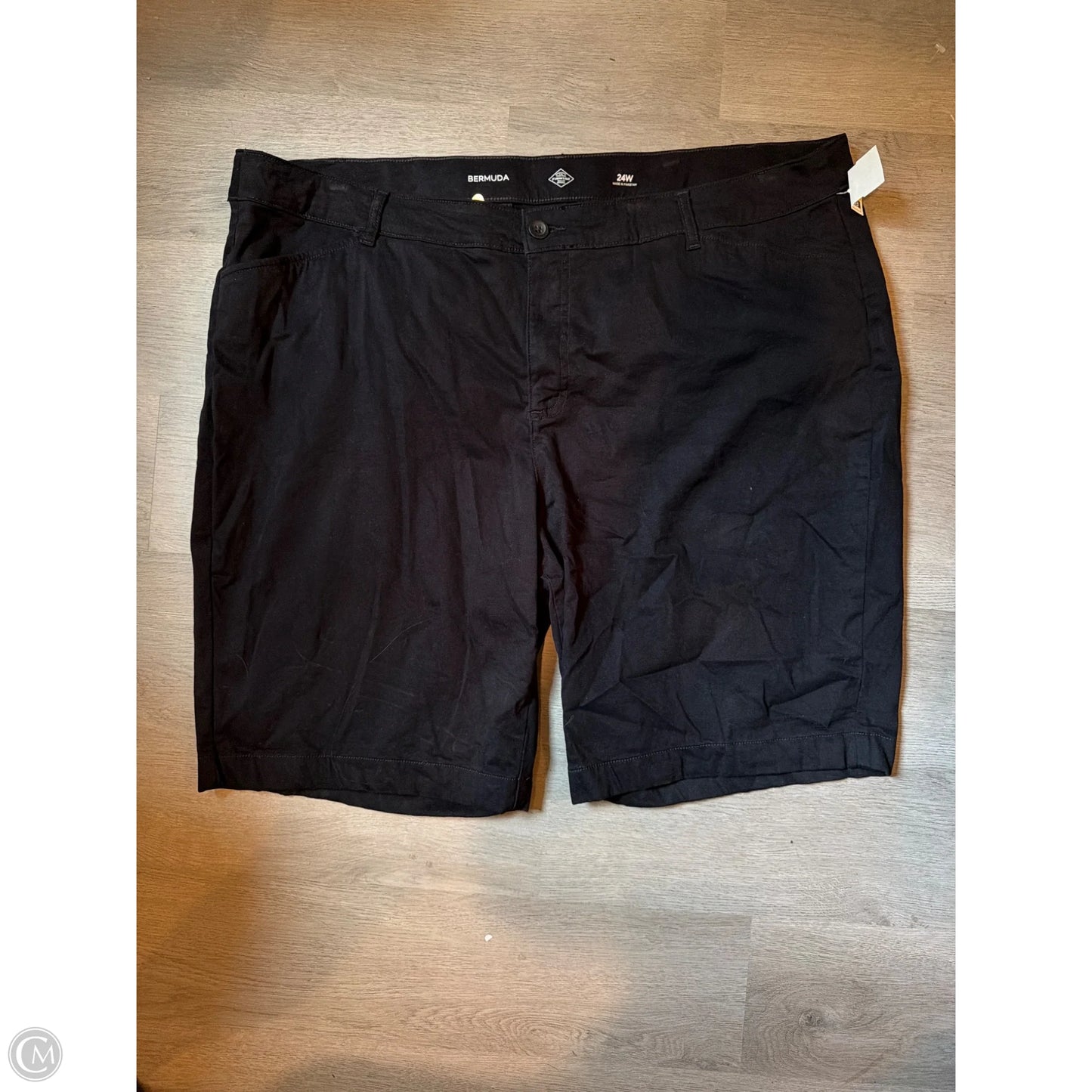 Shorts By St Johns Bay In Black, Size: 24