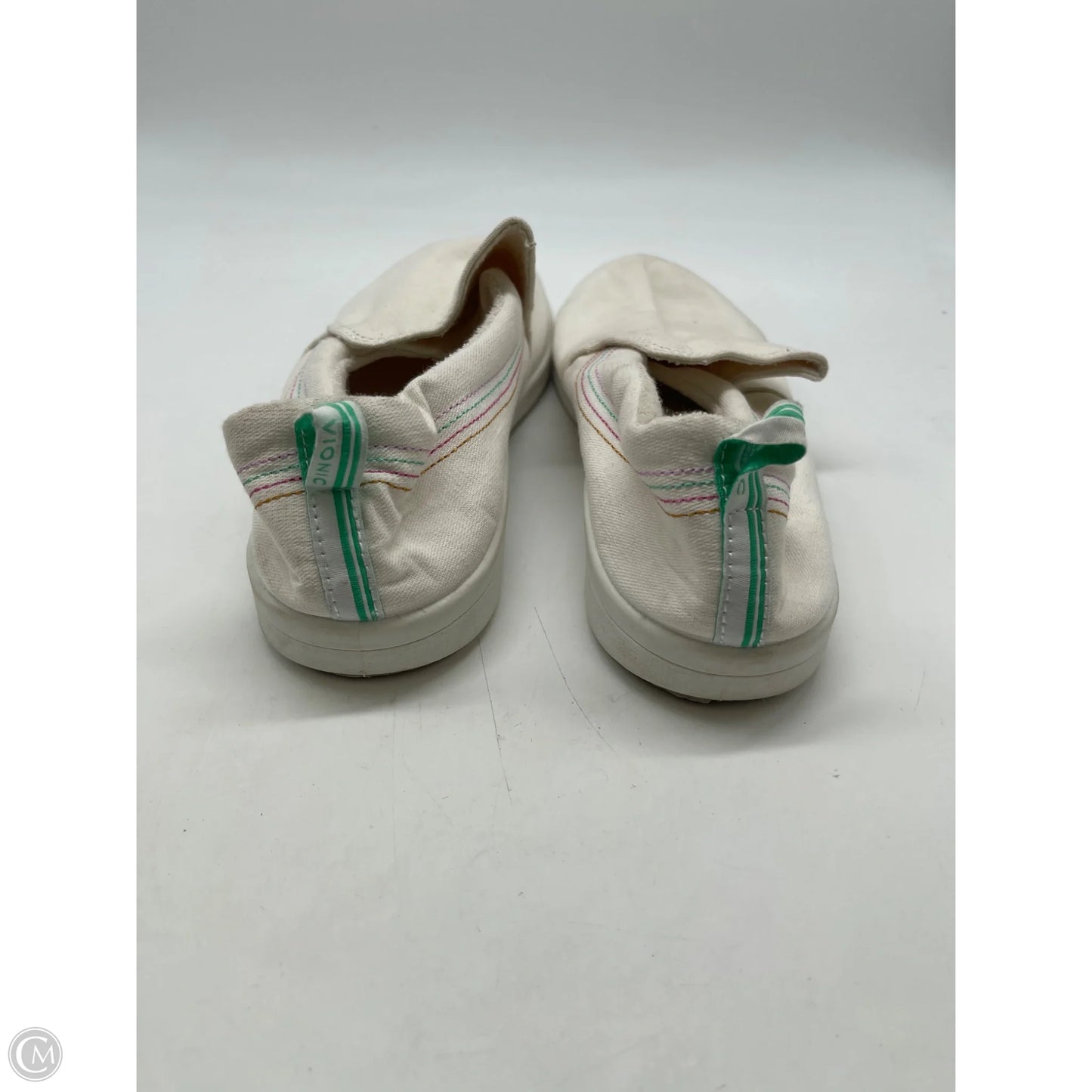 Shoes Flats By Clothes Mentor In White, Size: 9.5