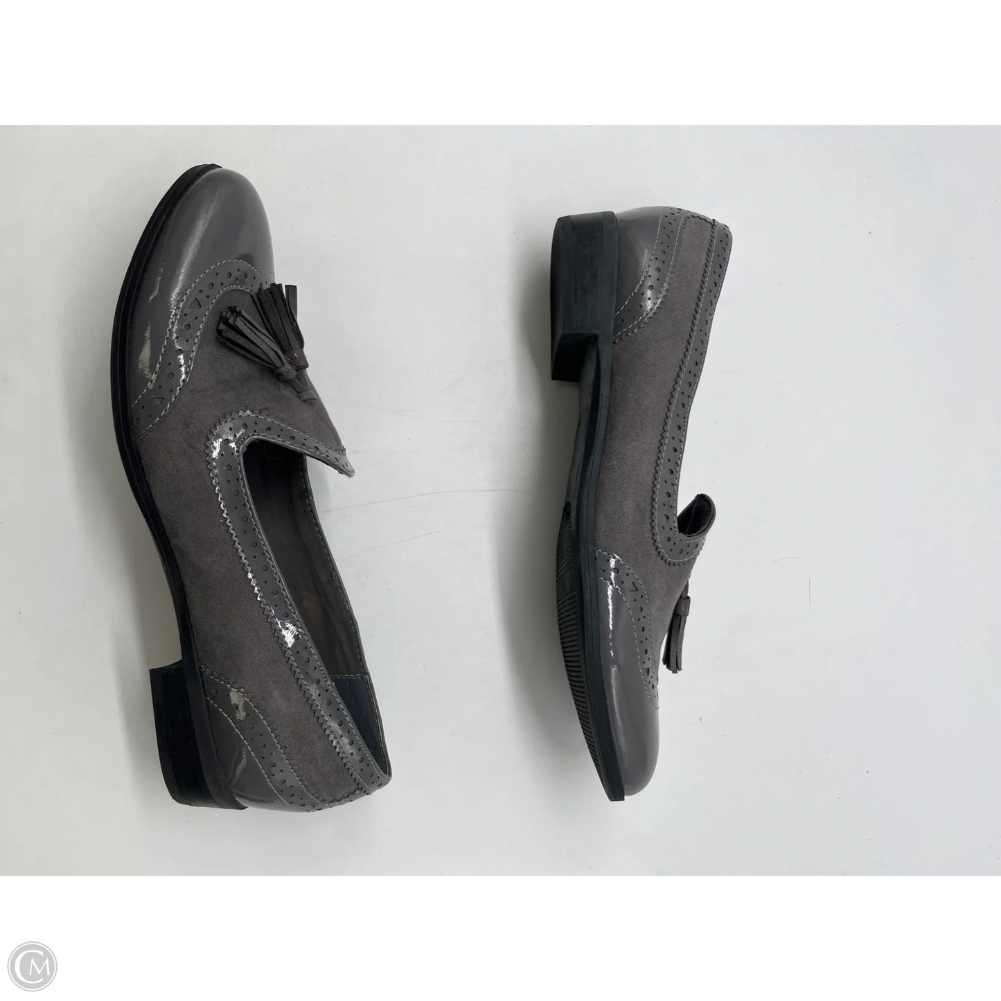 Shoes Flats By Unisa In Grey, Size: 6.5