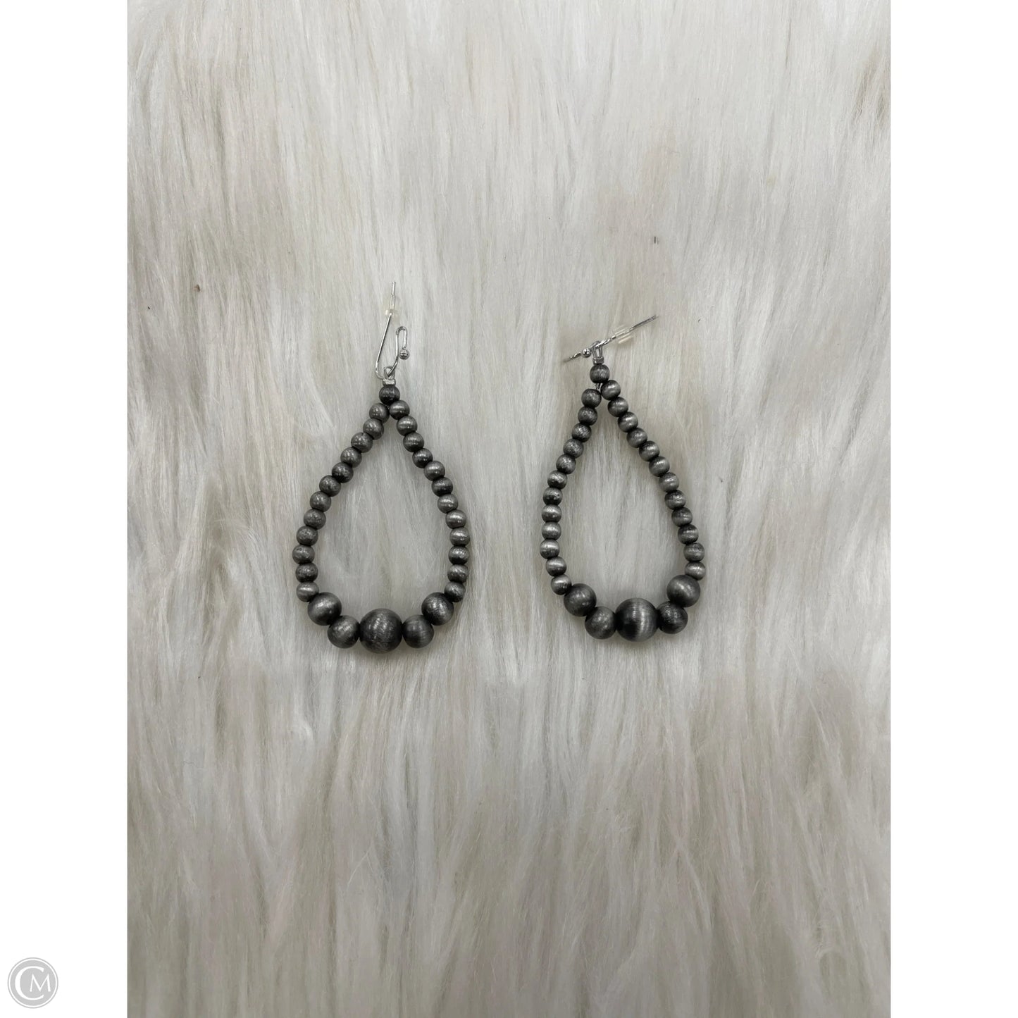Earrings Dangle/drop By Clothes Mentor