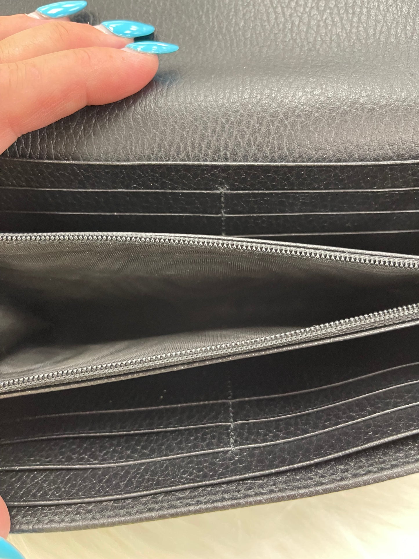 Wallet Luxury Designer By Gucci, Size: Large