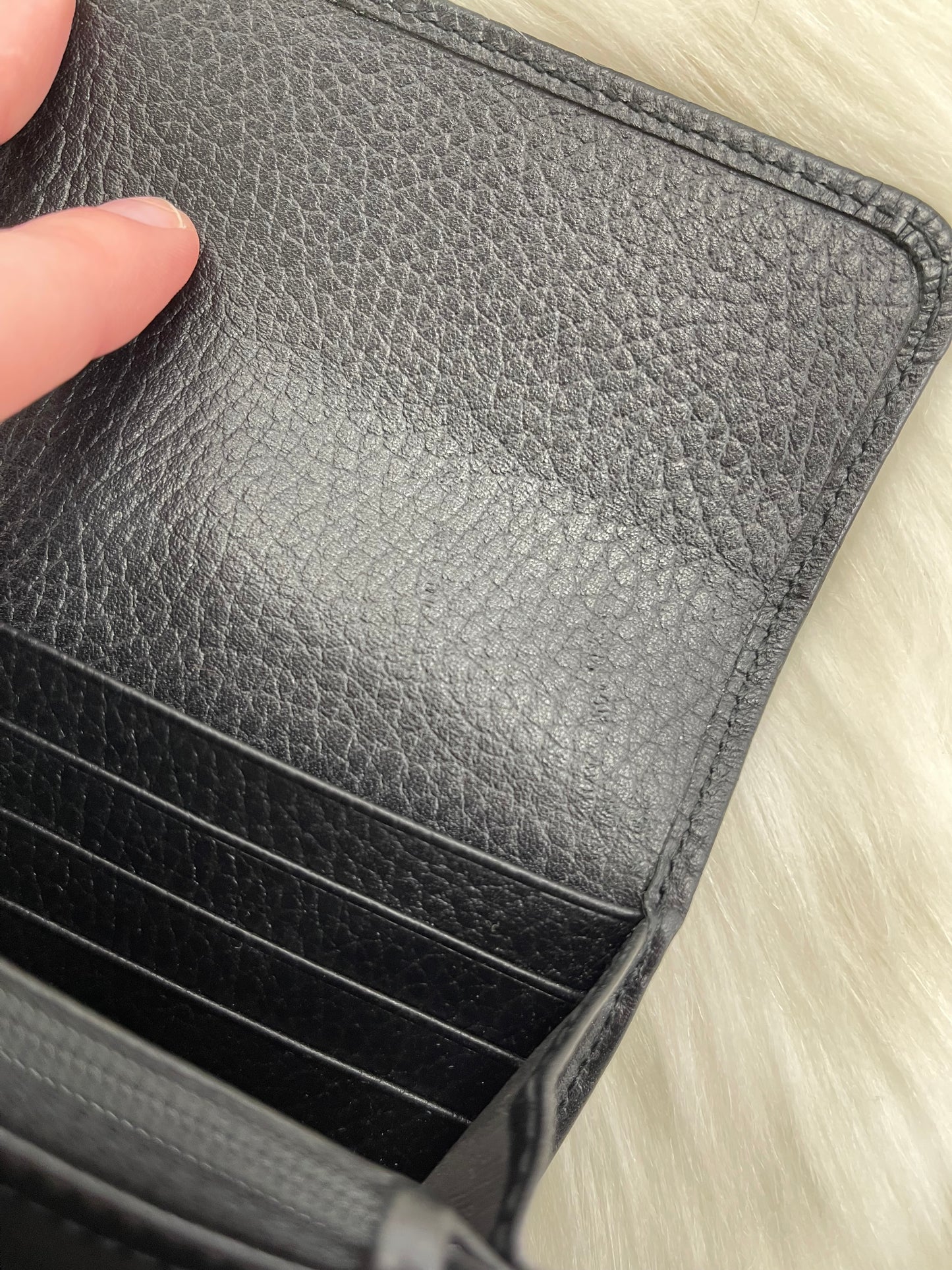 Wallet Luxury Designer By Gucci, Size: Large