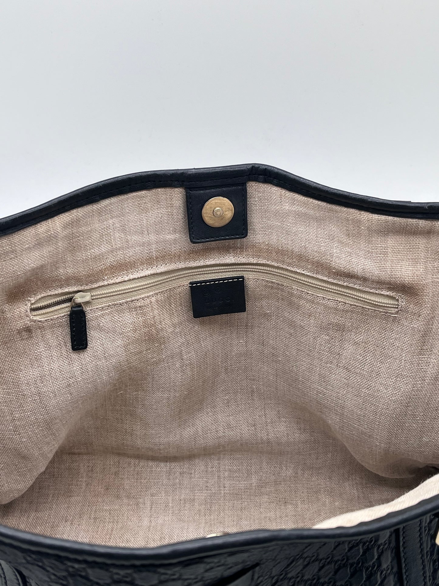 Handbag Luxury Designer By Gucci, Size: Large