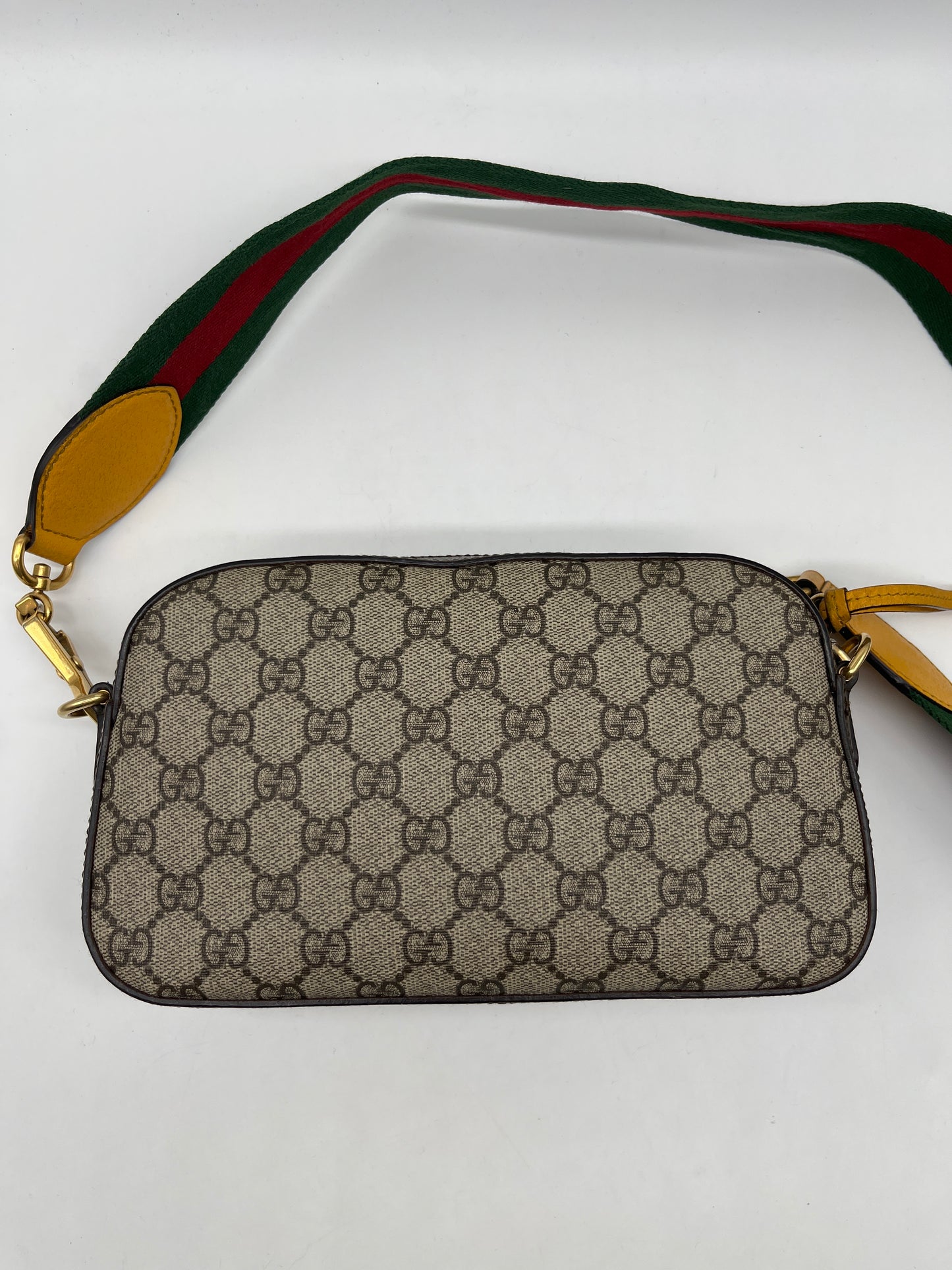 Crossbody Luxury Designer By Gucci, Size: Small