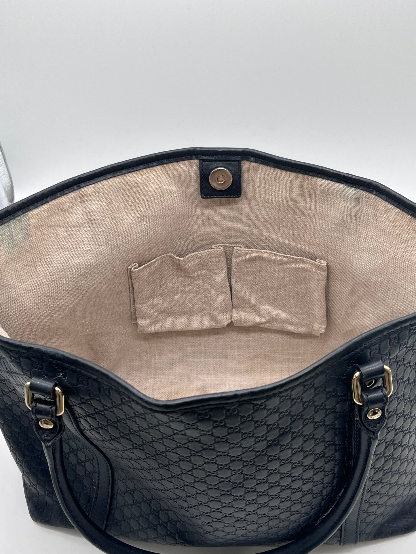 Handbag Luxury Designer By Gucci, Size: Large