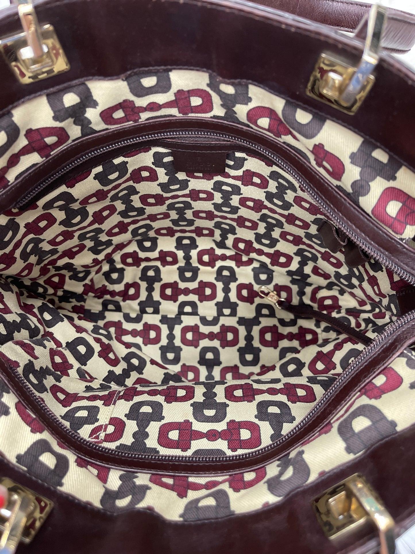 Handbag Luxury Designer By Gucci, Size: Large
