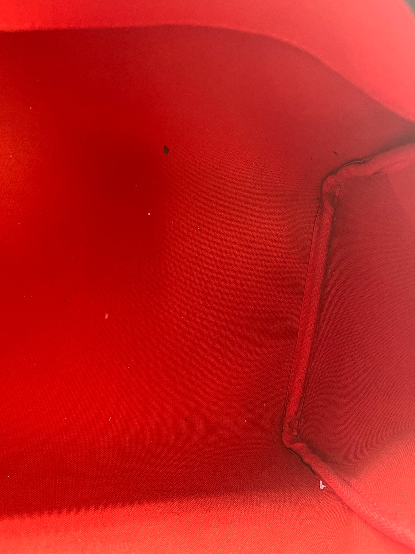 Handbag Luxury Designer By Louis Vuitton, Size: Medium