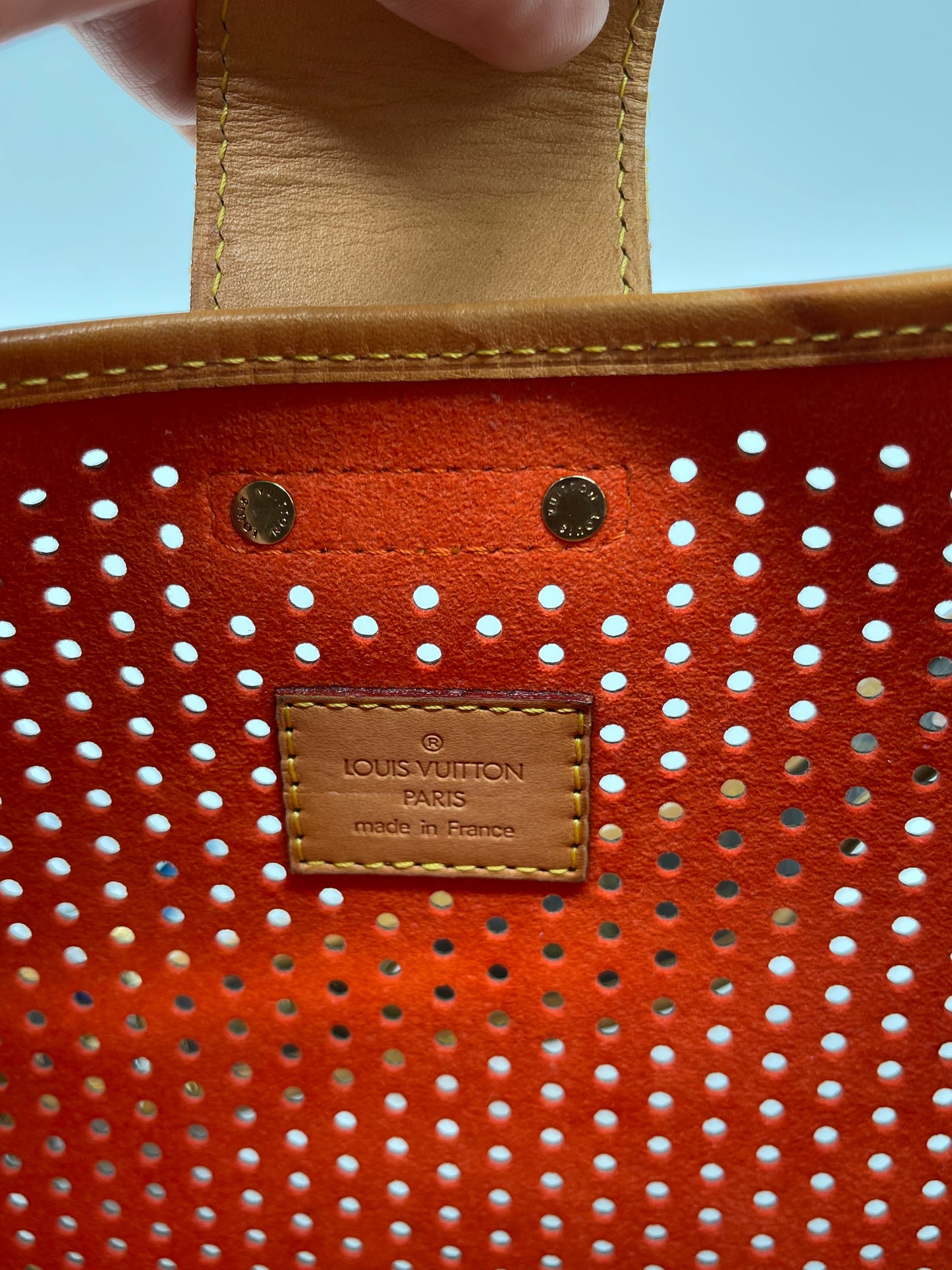 Handbag Luxury Designer By Louis Vuitton, Size: Medium