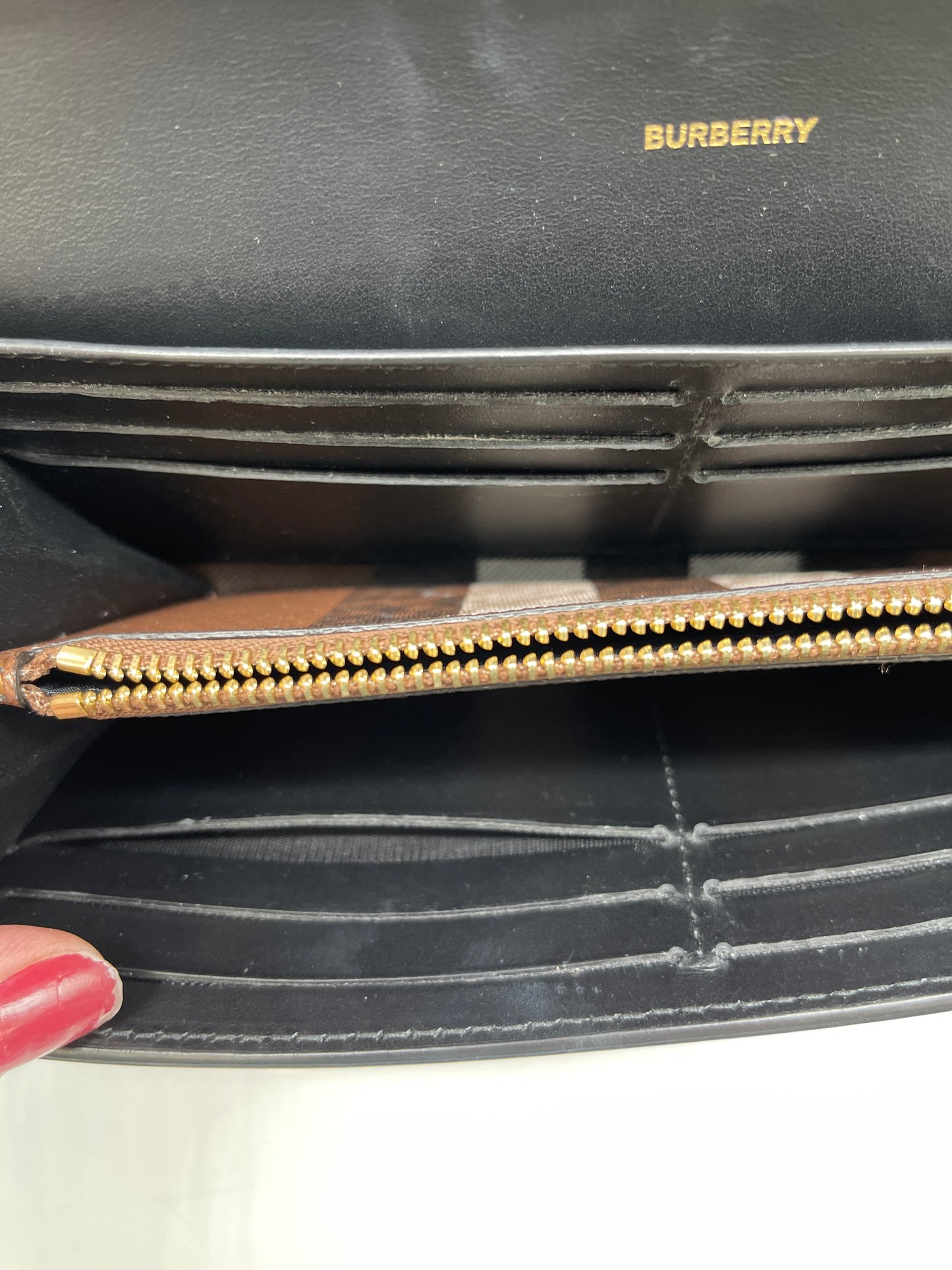 Wallet Luxury Designer By Burberry, Size: Medium