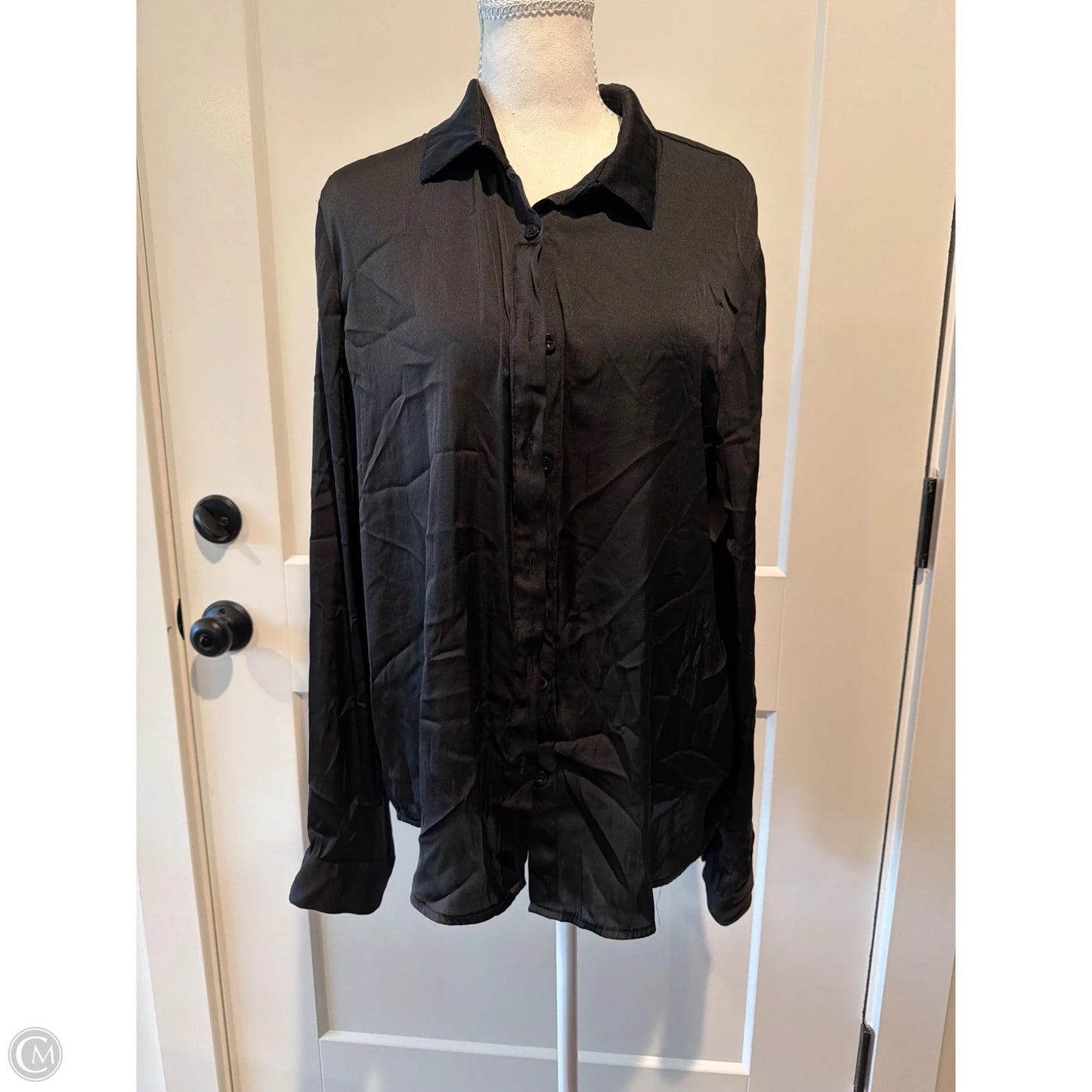 Top Long Sleeve By Clothes Mentor In Black, Size: L