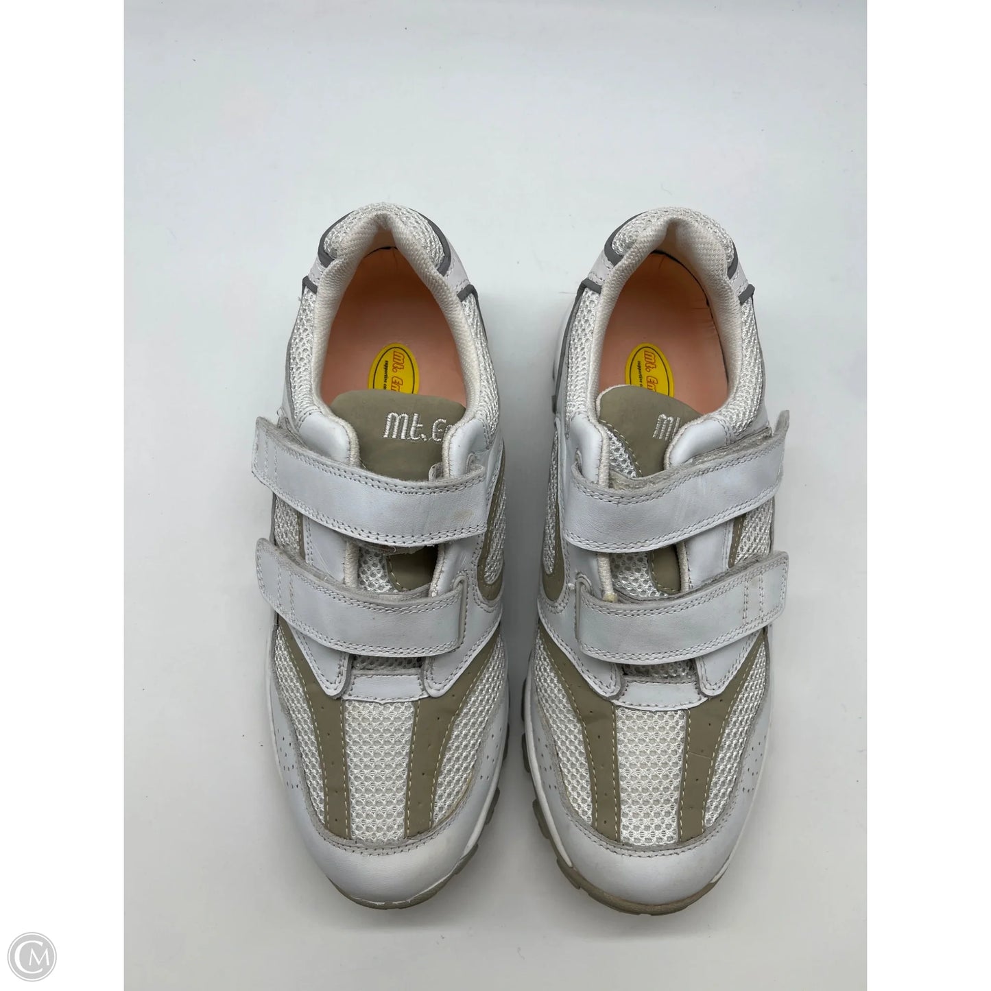 Shoes Athletic By Clothes Mentor In White, Size: 9.5