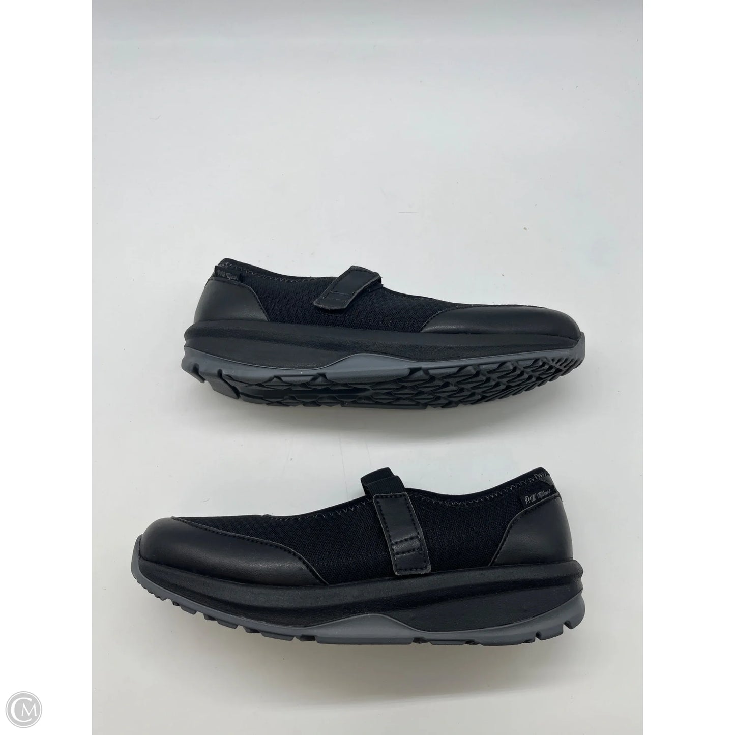 Shoes Athletic By Clothes Mentor In Black, Size: 8