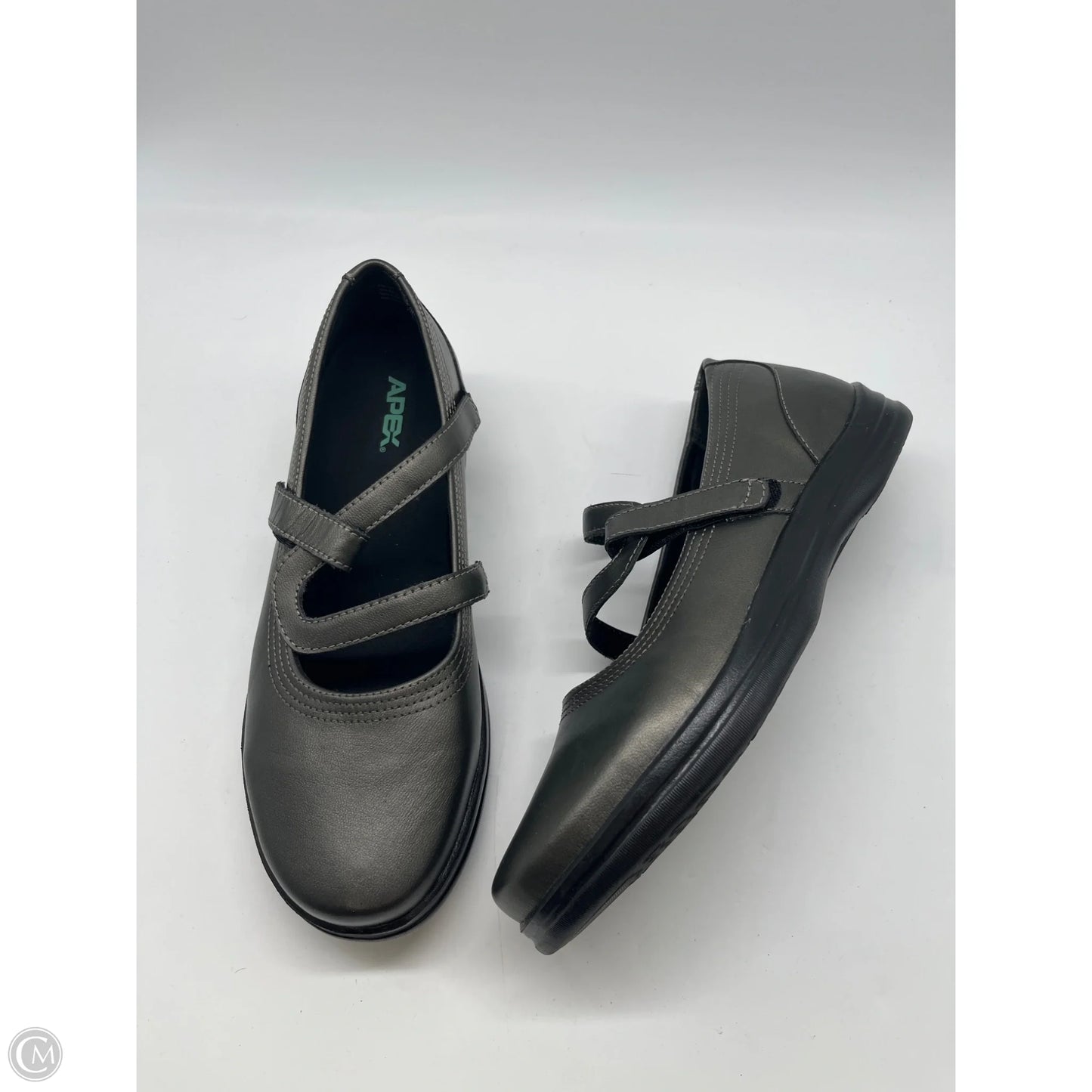 Shoes Flats By Clothes Mentor In Silver, Size: 9.5