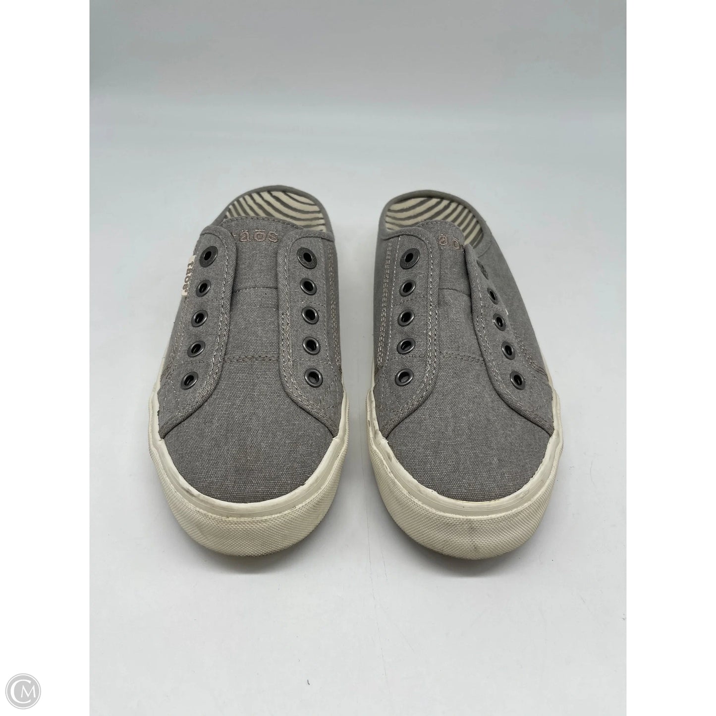 Shoes Athletic By Taos In Grey, Size: 9