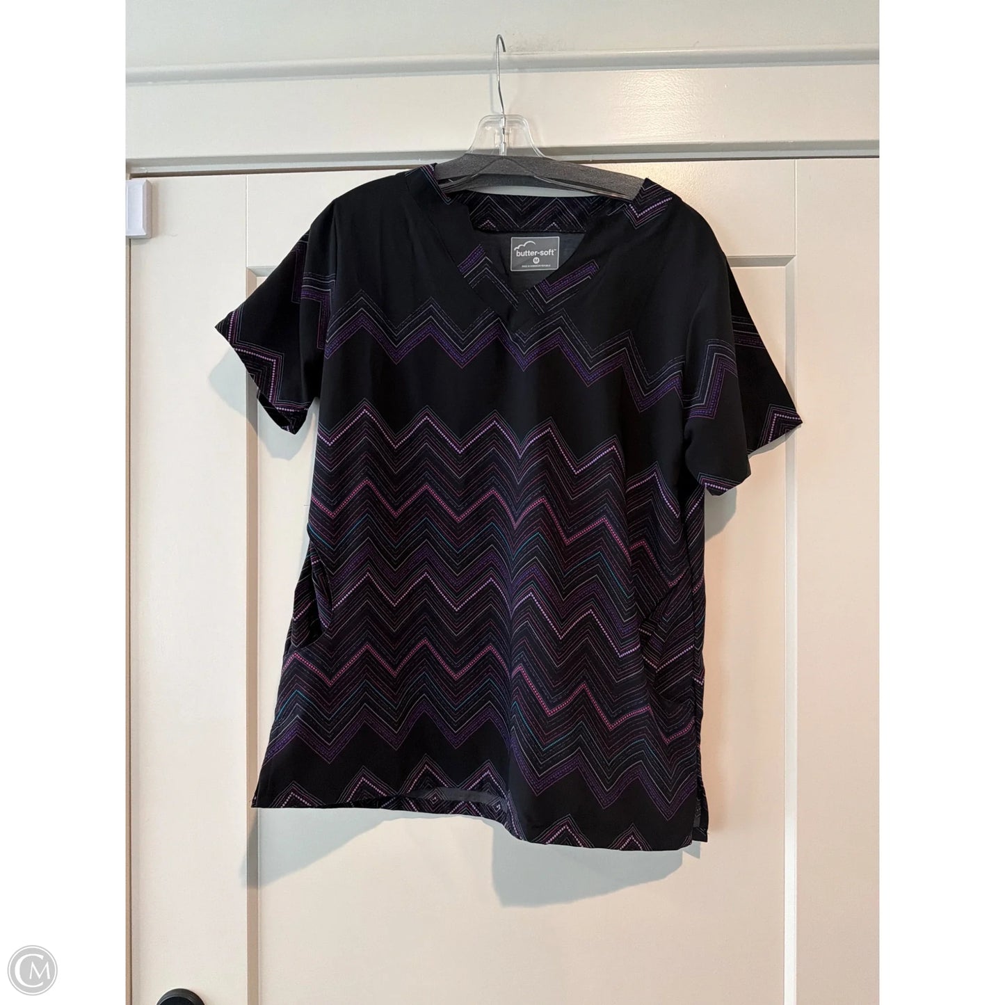 Top Short Sleeve By Clothes Mentor In Black, Size: M