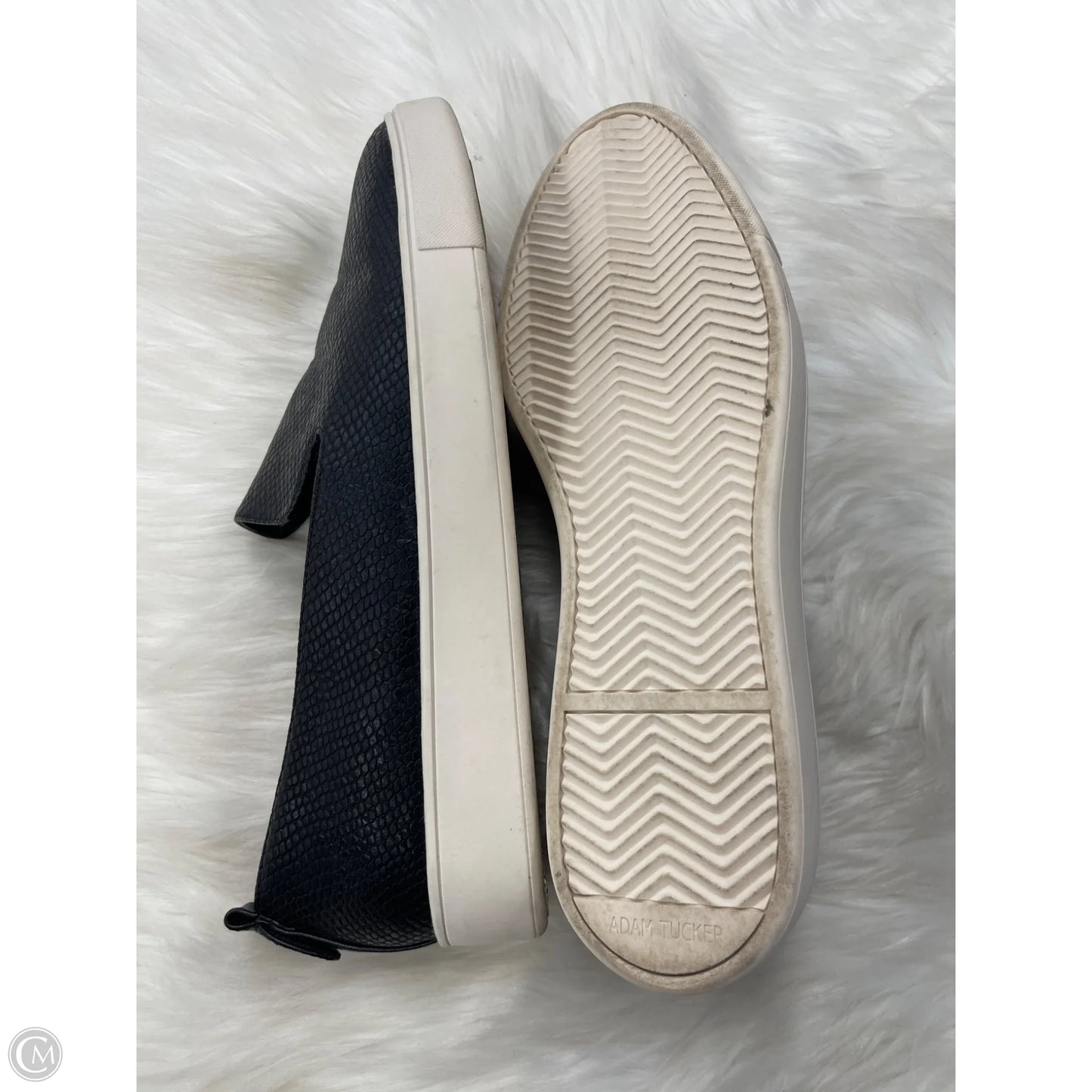 Shoes Flats By Adam Tucker In Black, Size: 10