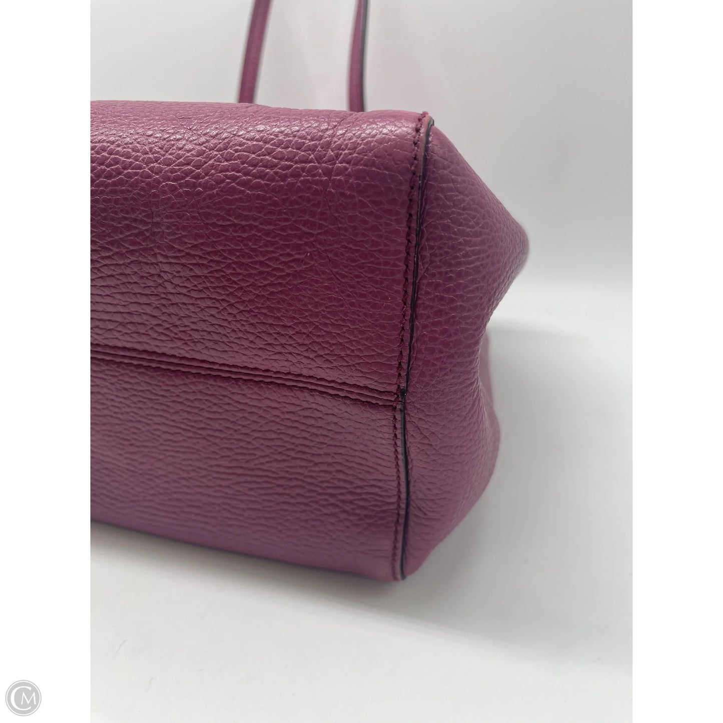 Handbag Luxury Designer By Gucci, Size: Medium