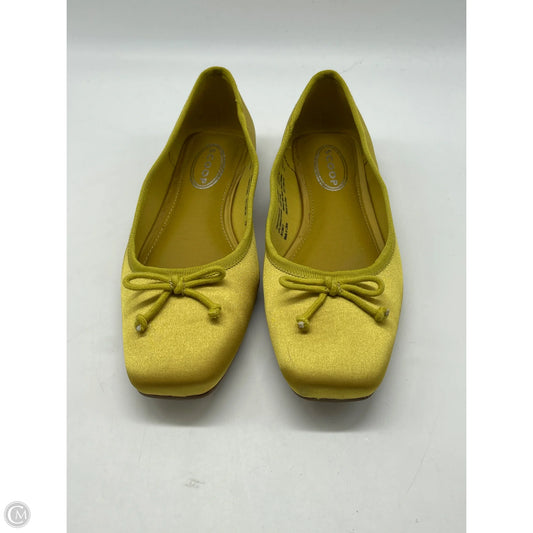 Shoes Flats By Scoop In Green, Size: 7