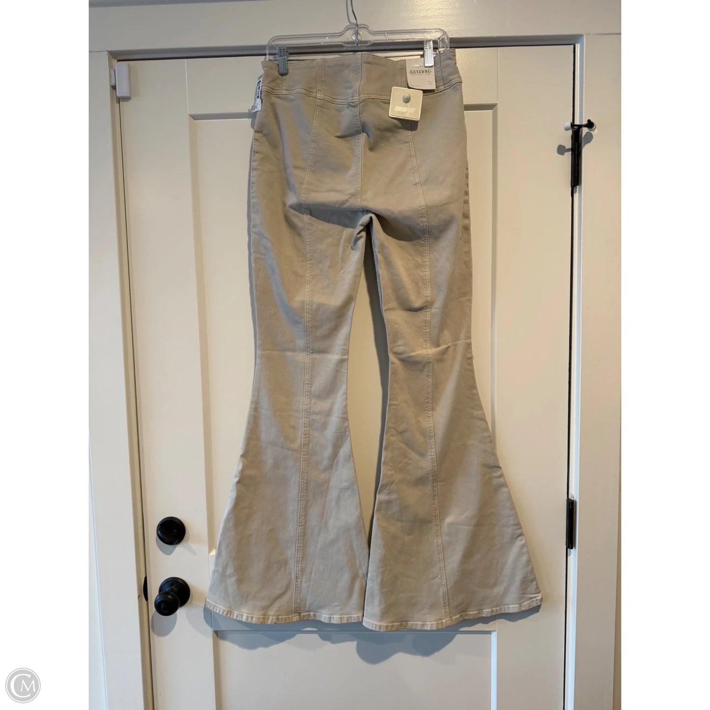 Jeans Flared By Shyanne In Cream, Size: 12