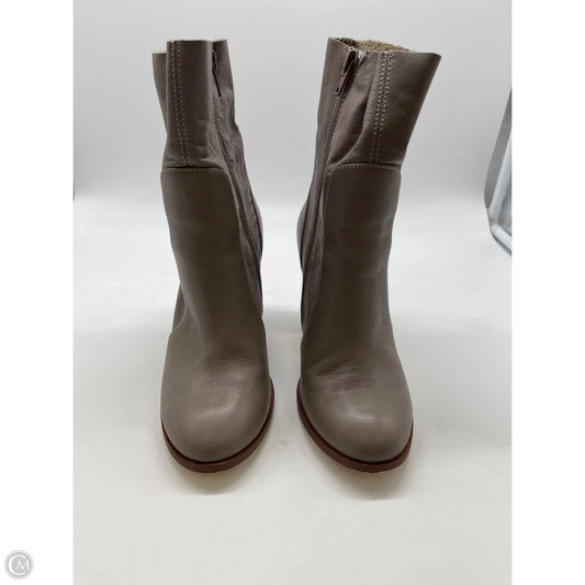 Boots Ankle Heels By Chinese Laundry In Grey, Size: 6