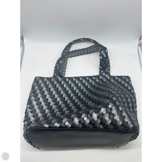 Tote By Clothes Mentor, Size: Medium