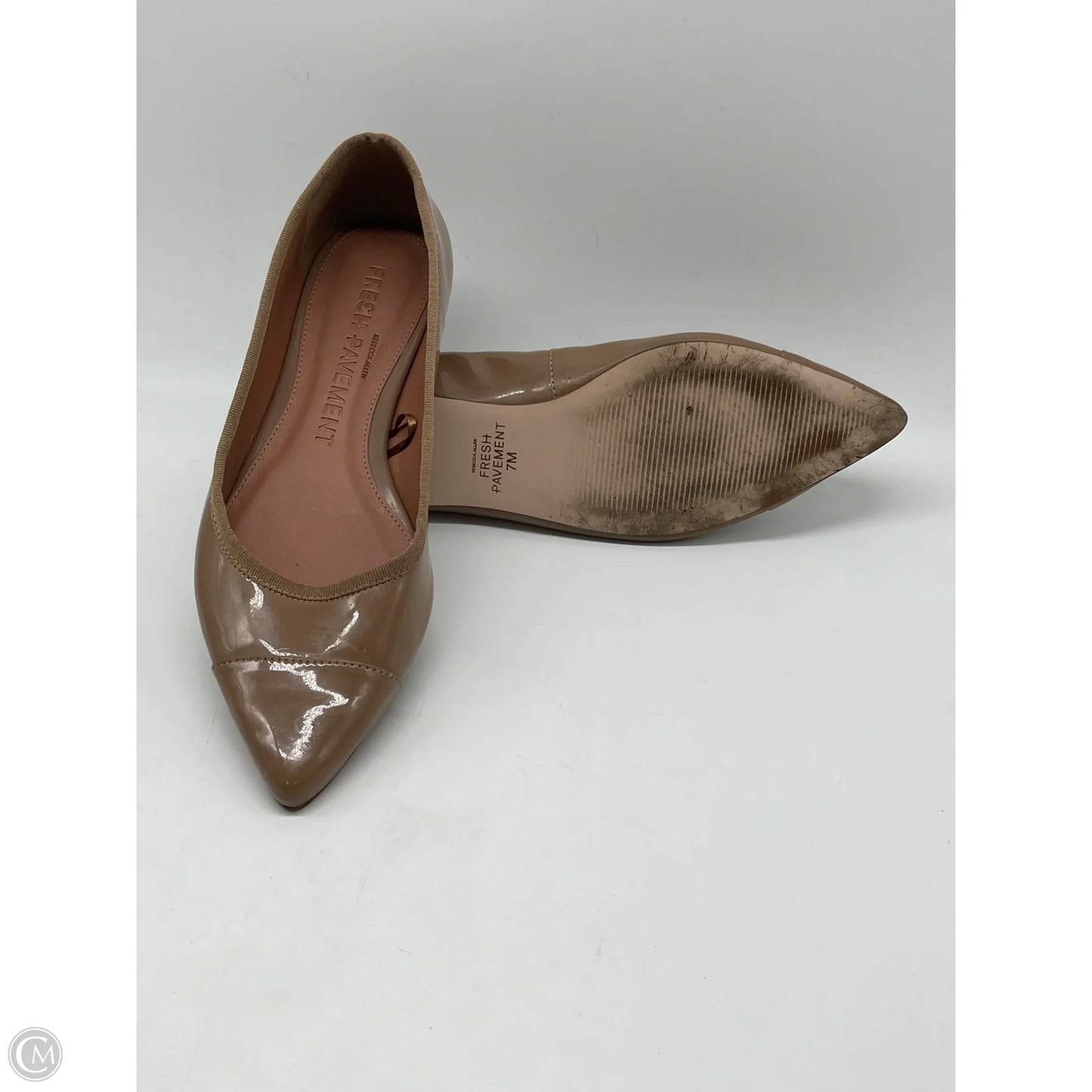 Shoes Flats By Cmb In Tan, Size: 7