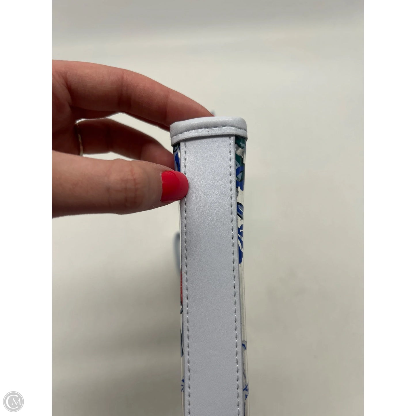 Wristlet By Vera Bradley, Size: Small